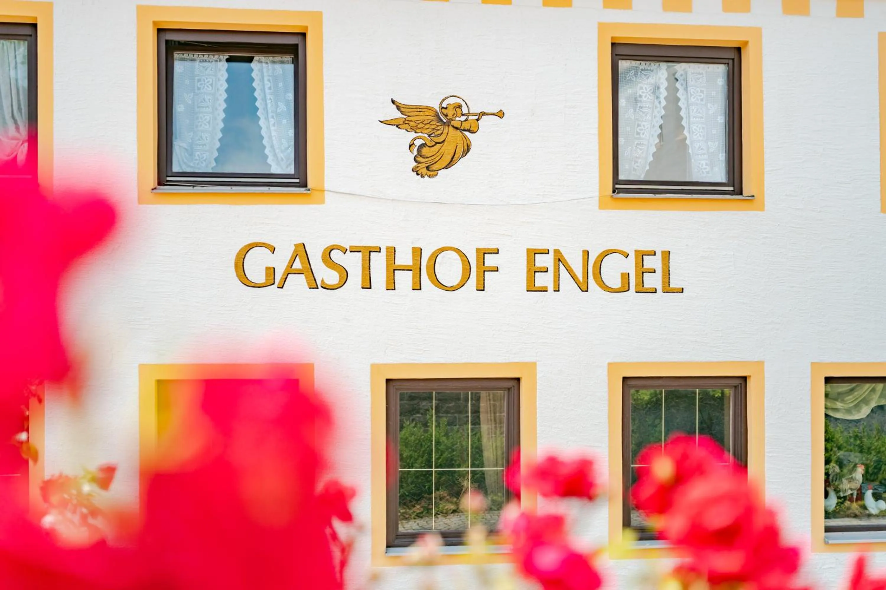 Facade/entrance in Hotel garni "Zum Engel"