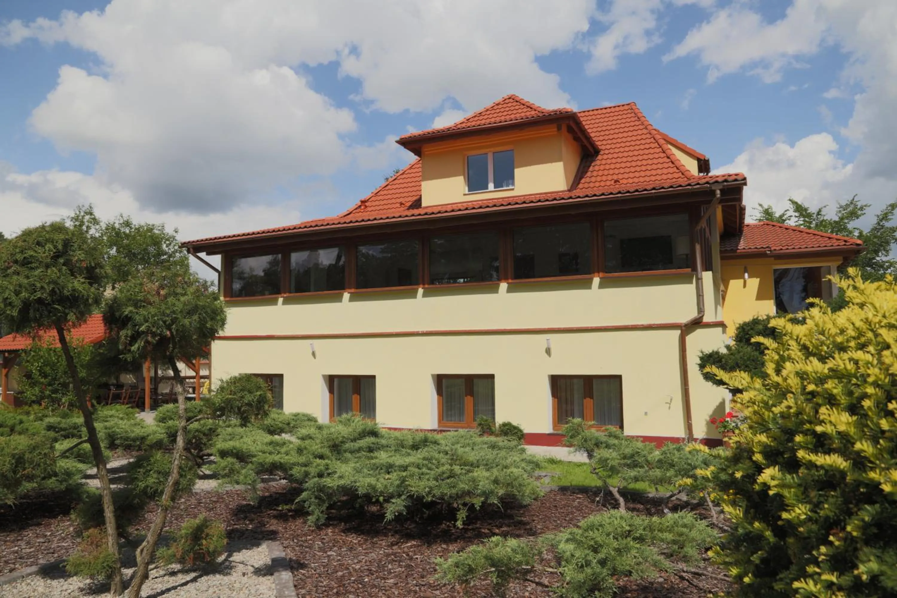 Facade/entrance in WIlla Maksymilian Bed and Breakfast