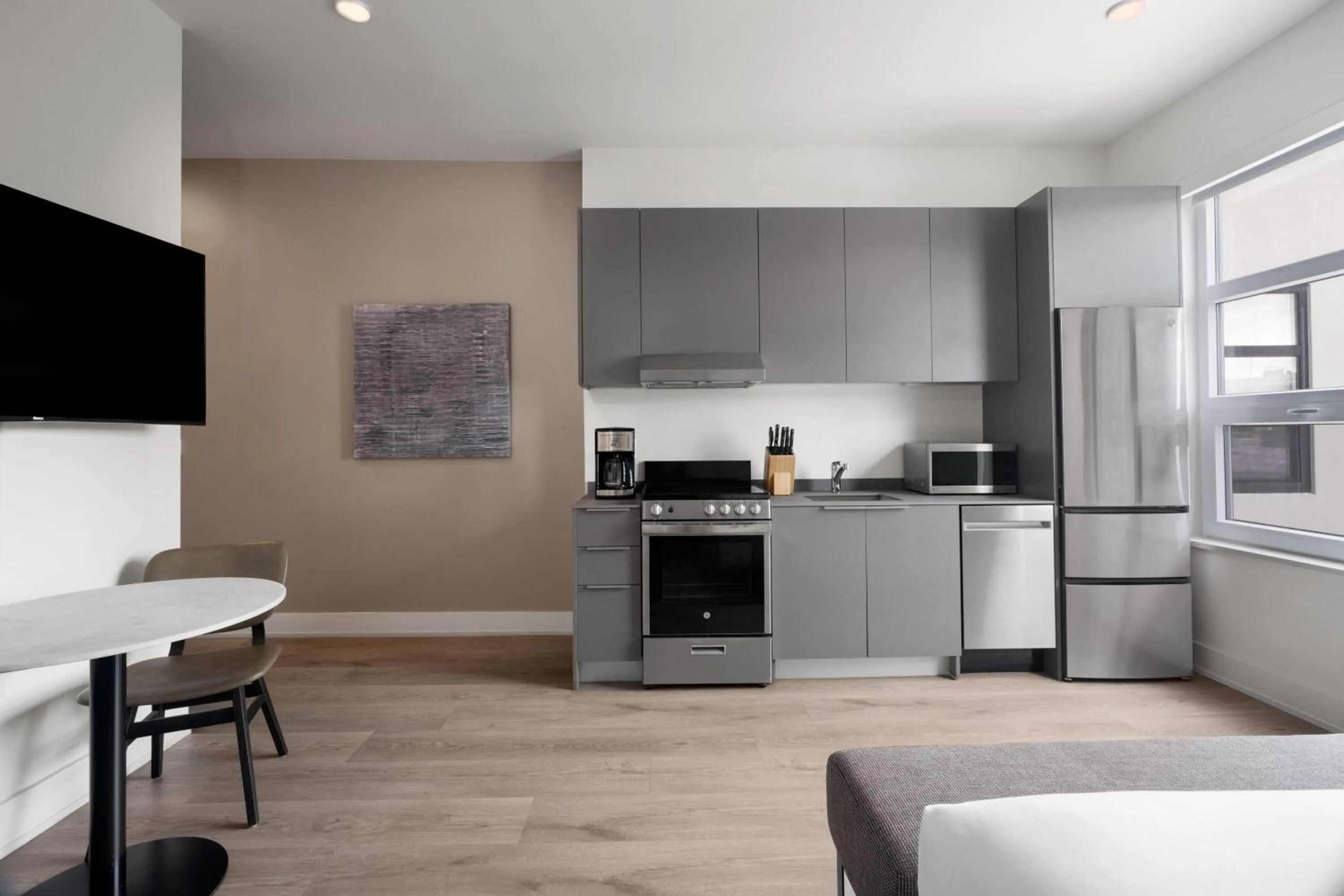 Kitchen or kitchenette in Reside NoMa, a Wyndham Residence