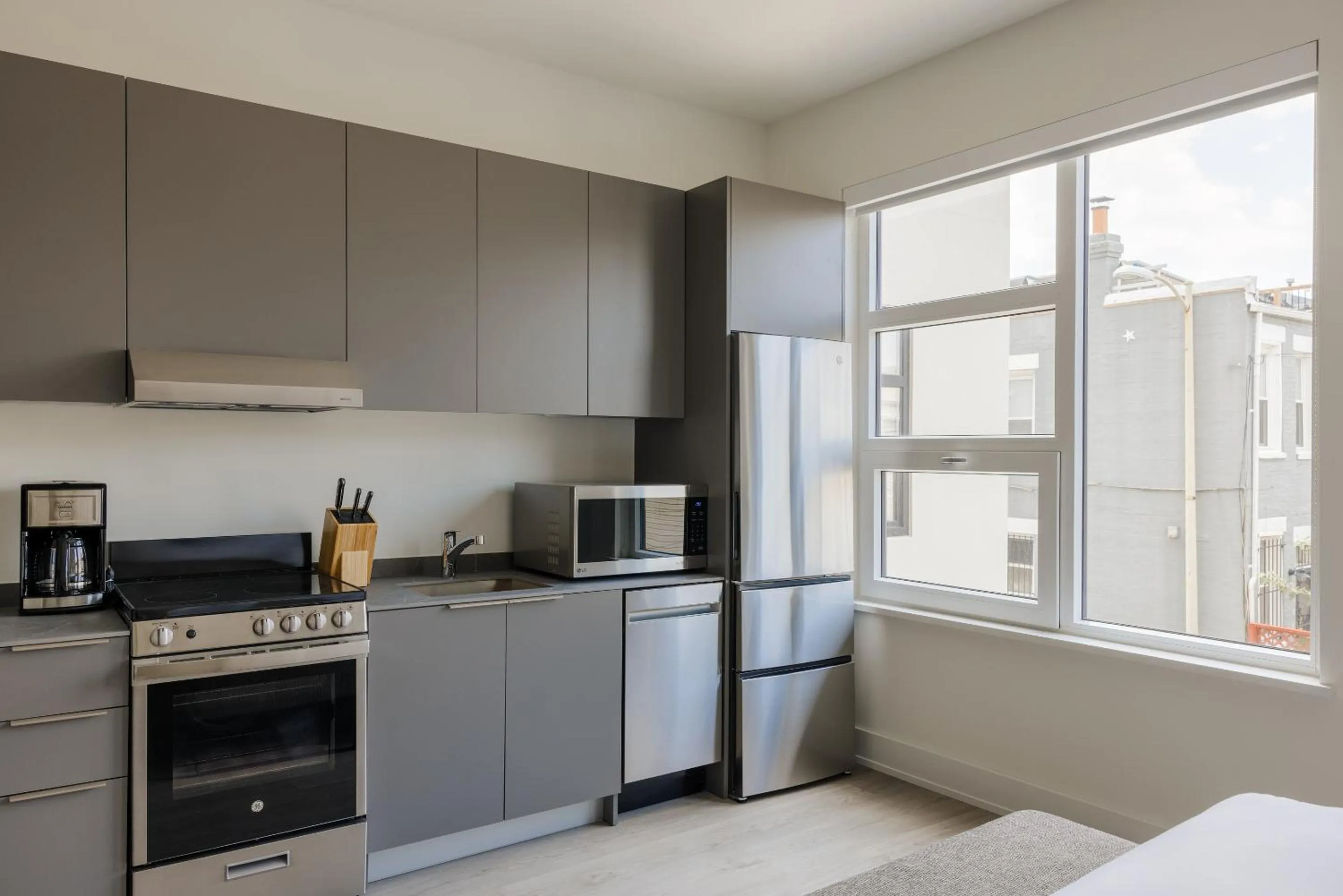 Kitchen or kitchenette in Reside NoMa, a Wyndham Residence