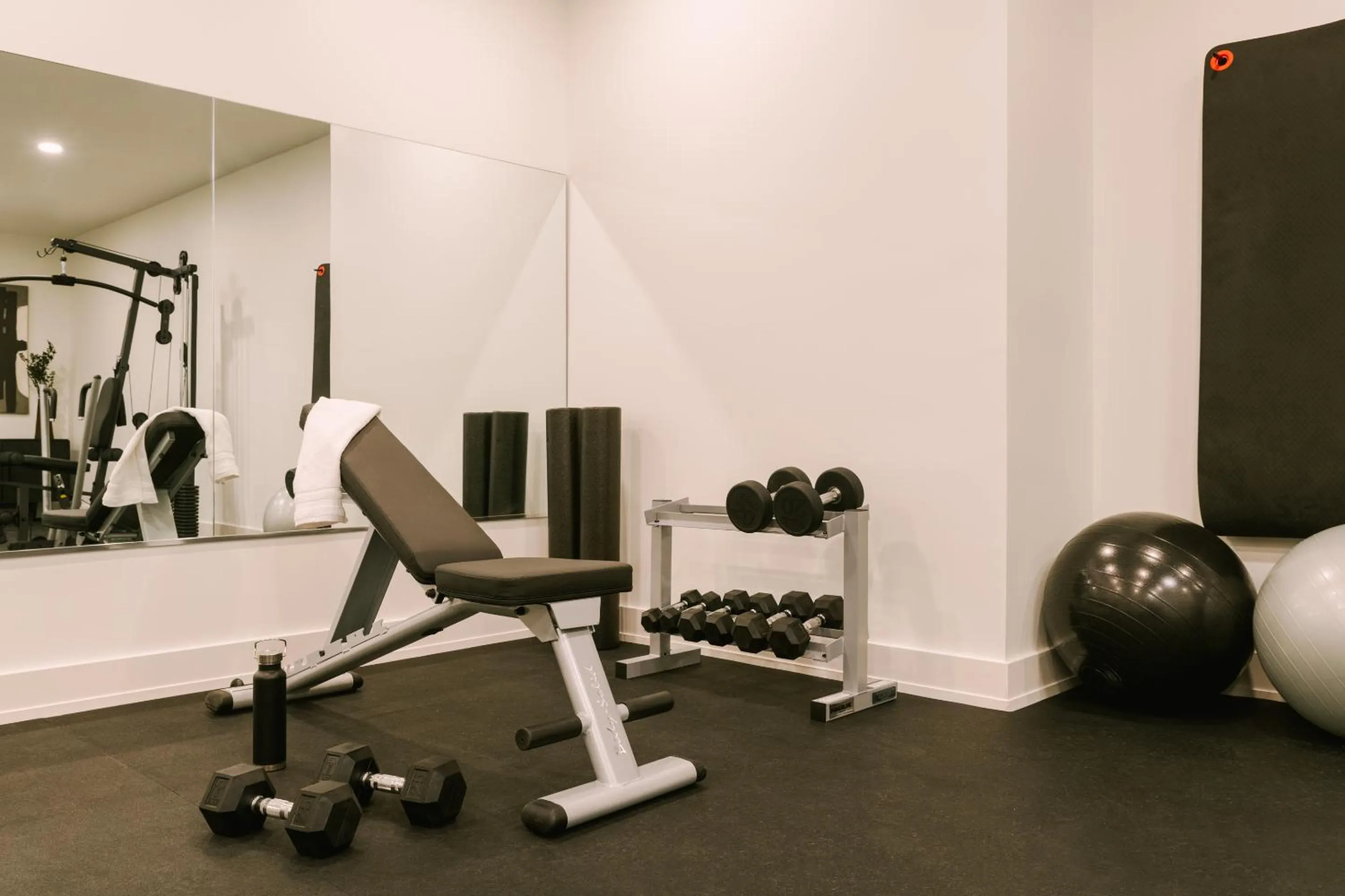 Fitness centre/facilities in Reside NoMa, a Wyndham Residence