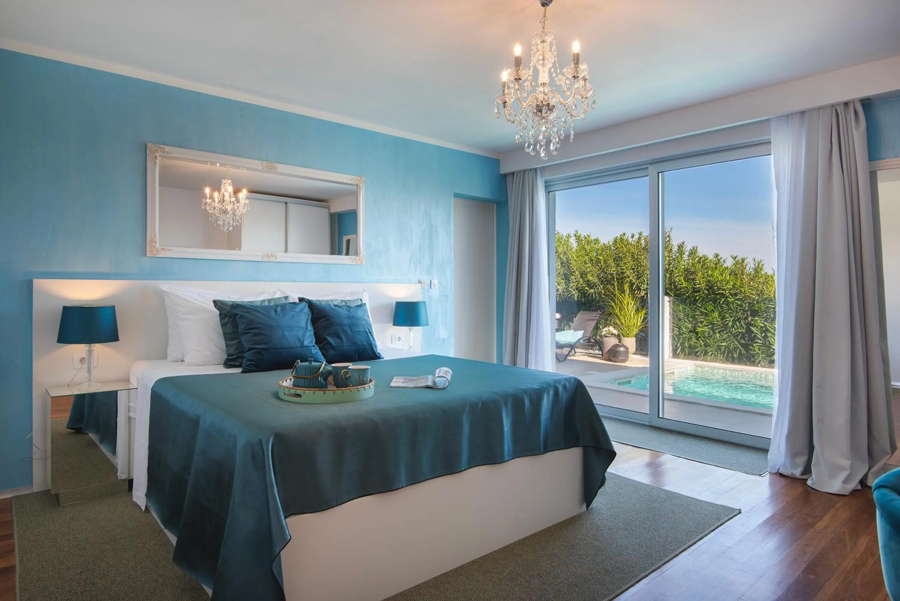 Swimming pool, Bed in Monvidal by Bura Hotels - Adults Only