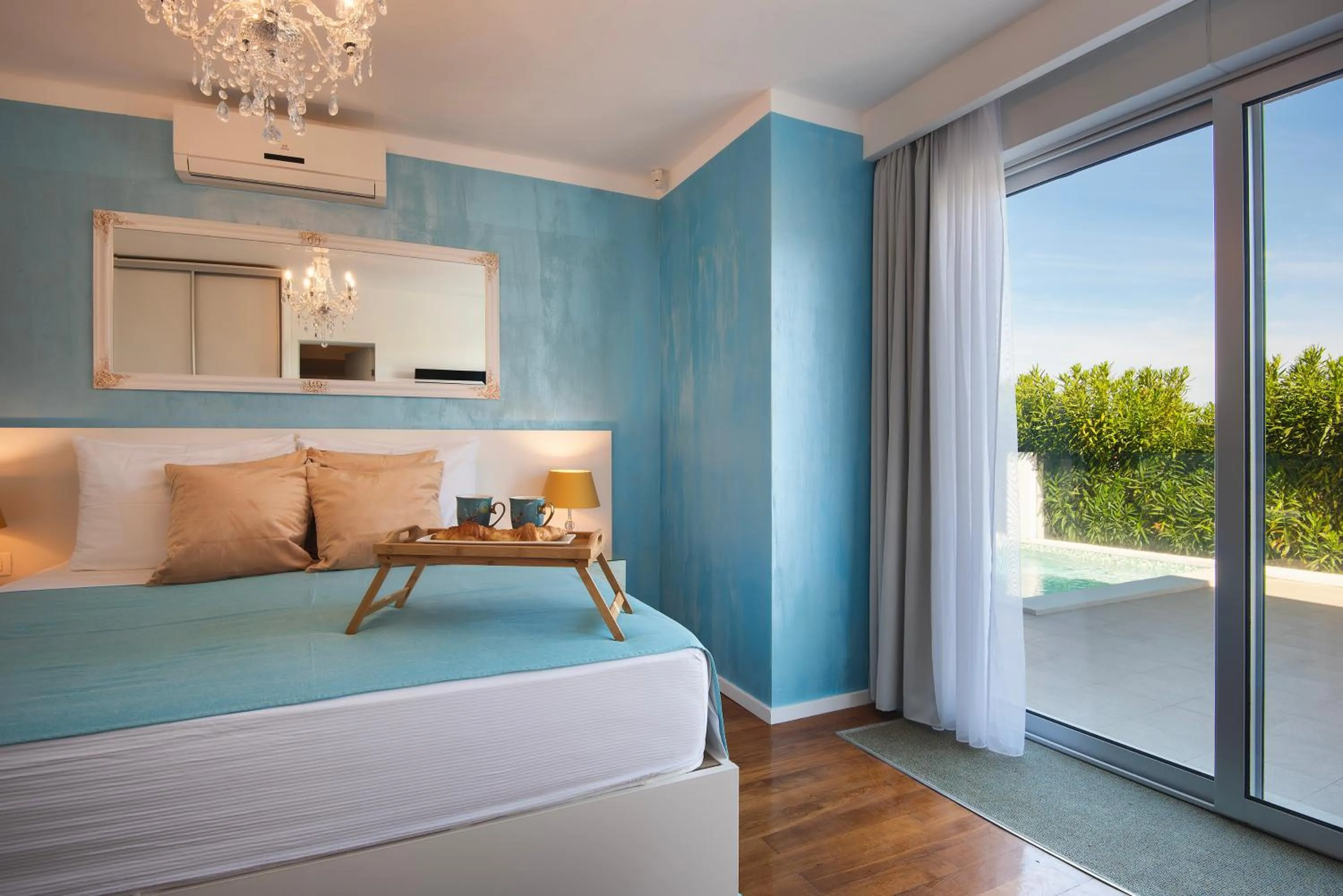 Swimming pool, Bed in Monvidal by Bura Hotels - Adults Only