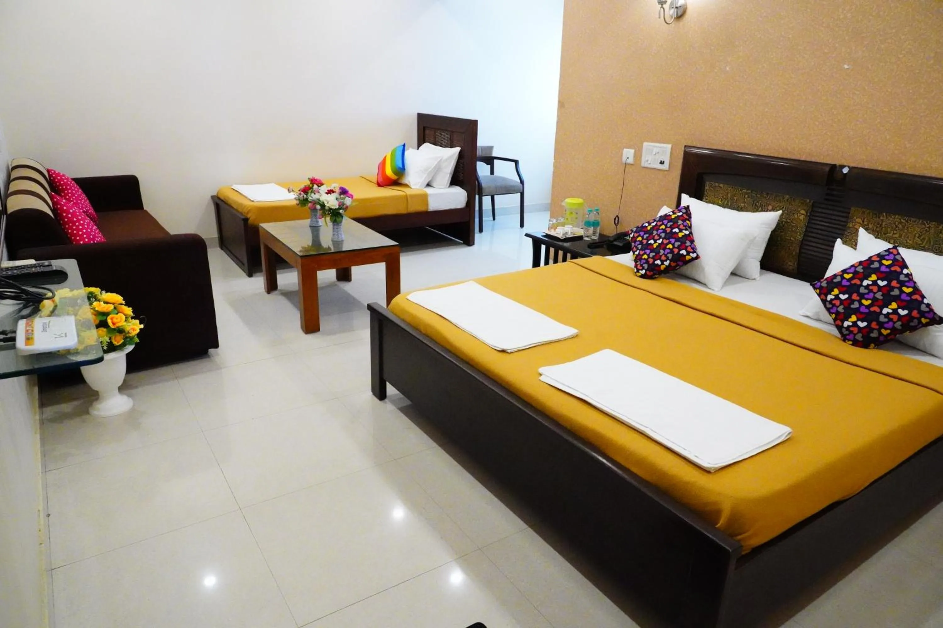 Bed in Vinayagam Residency