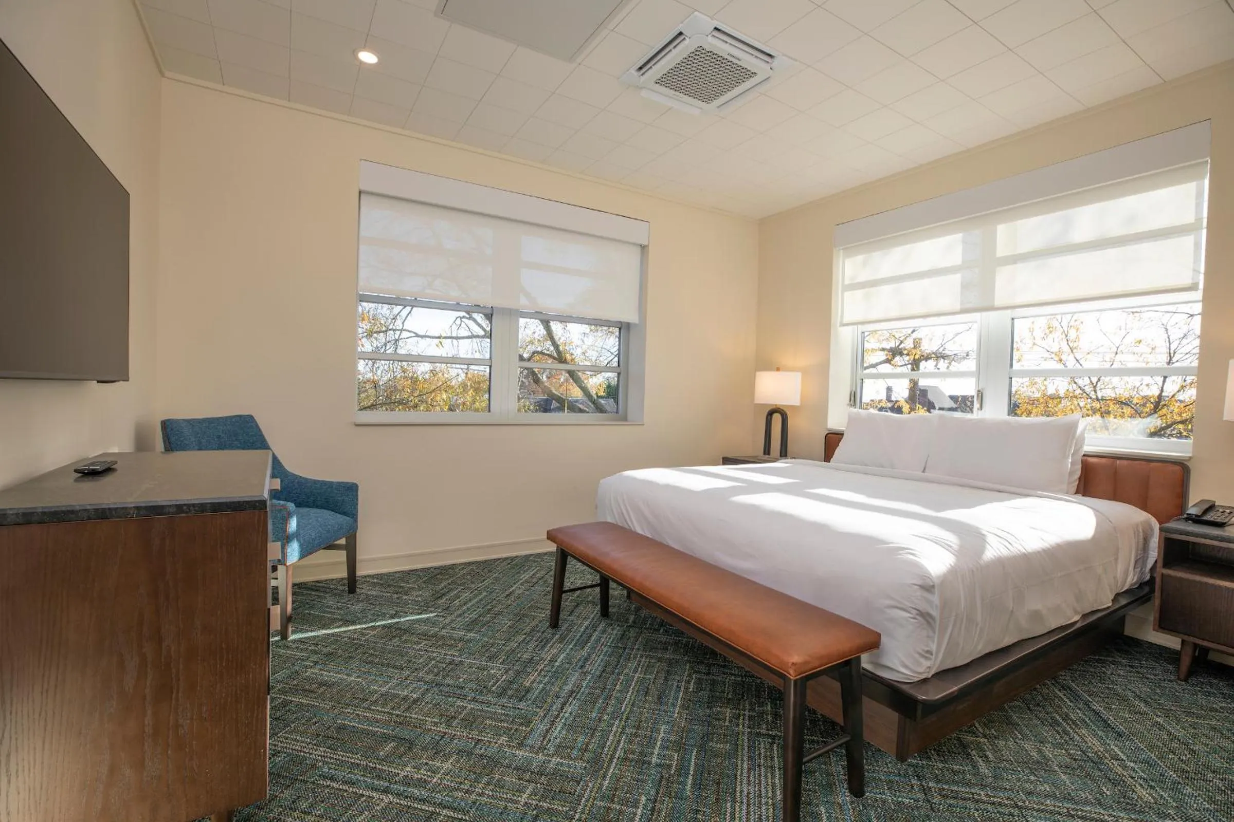 Bedroom, Bed in The Holbrook Hotel