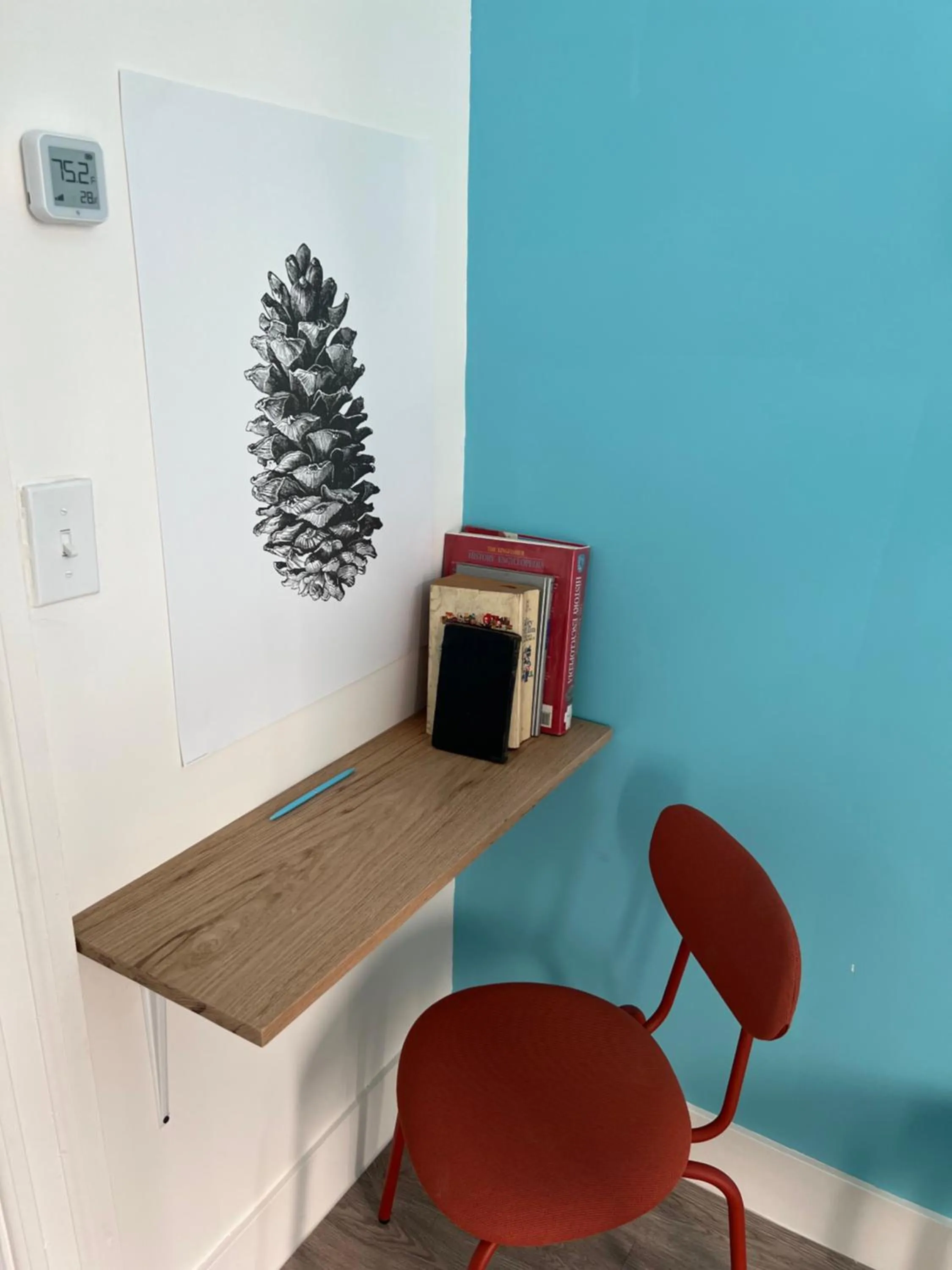 hair dresser in East Harlem Hostel