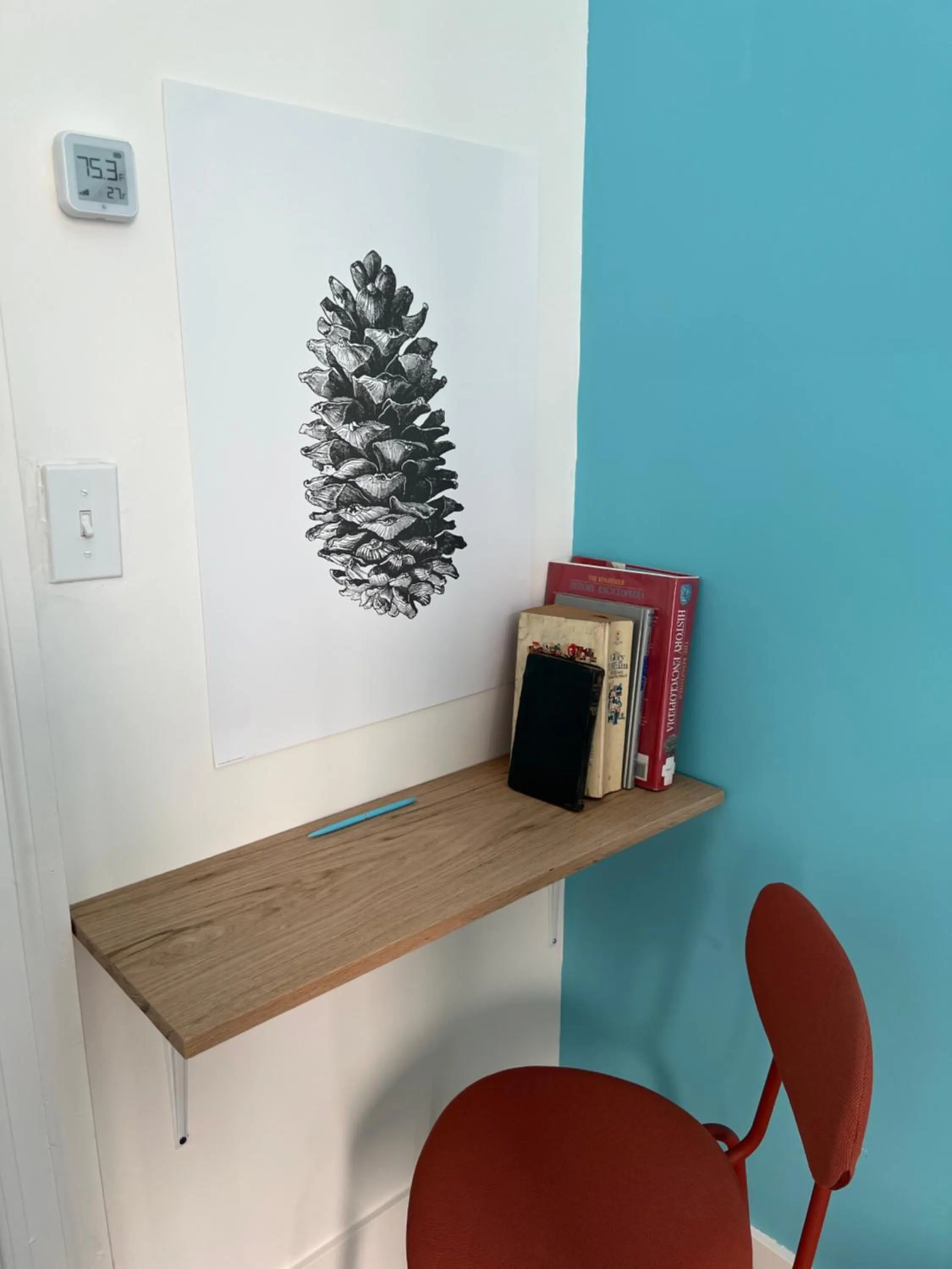 hair dresser in East Harlem Hostel