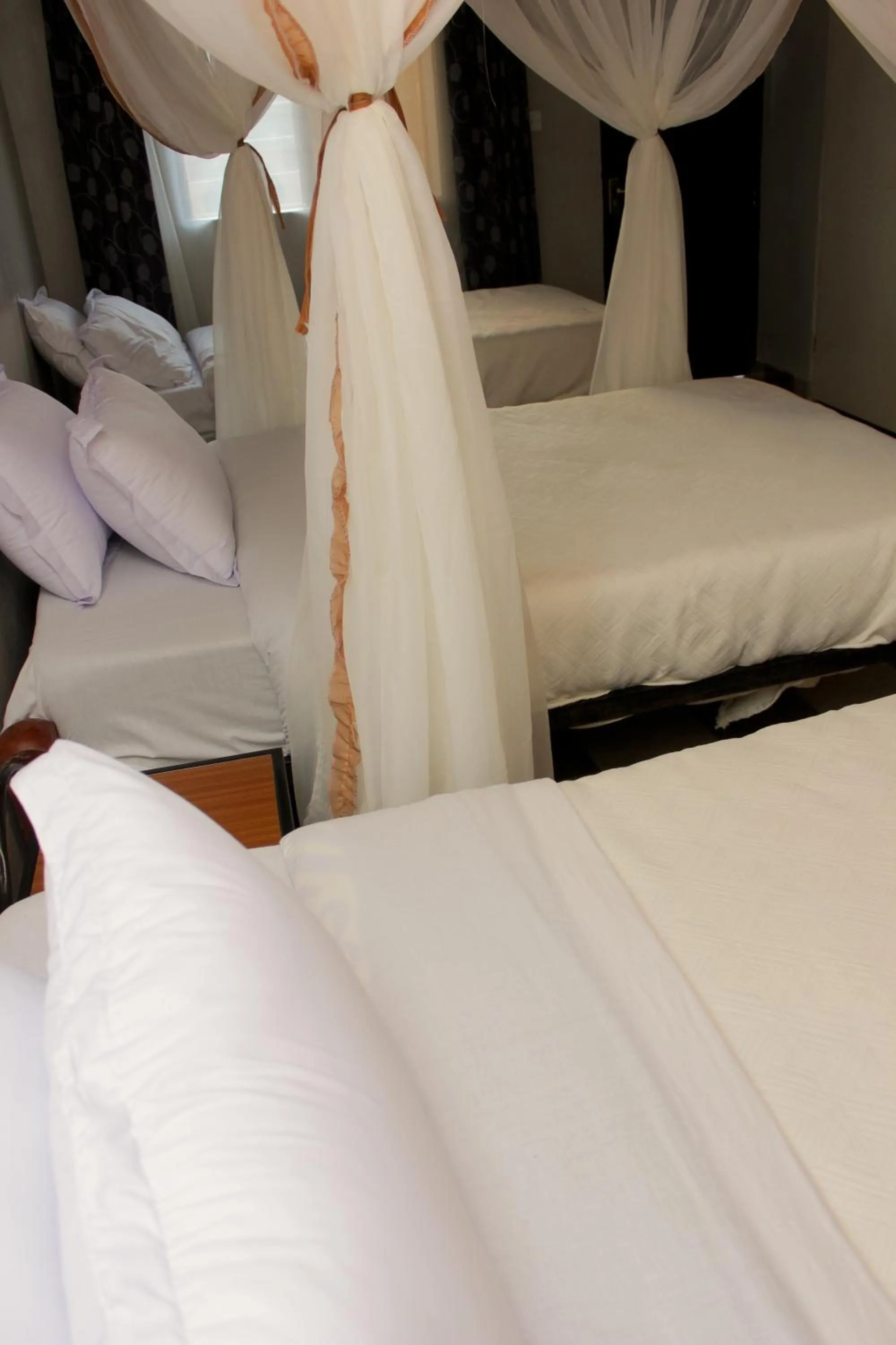 Bedroom, Bed in Sweet Lake Resort