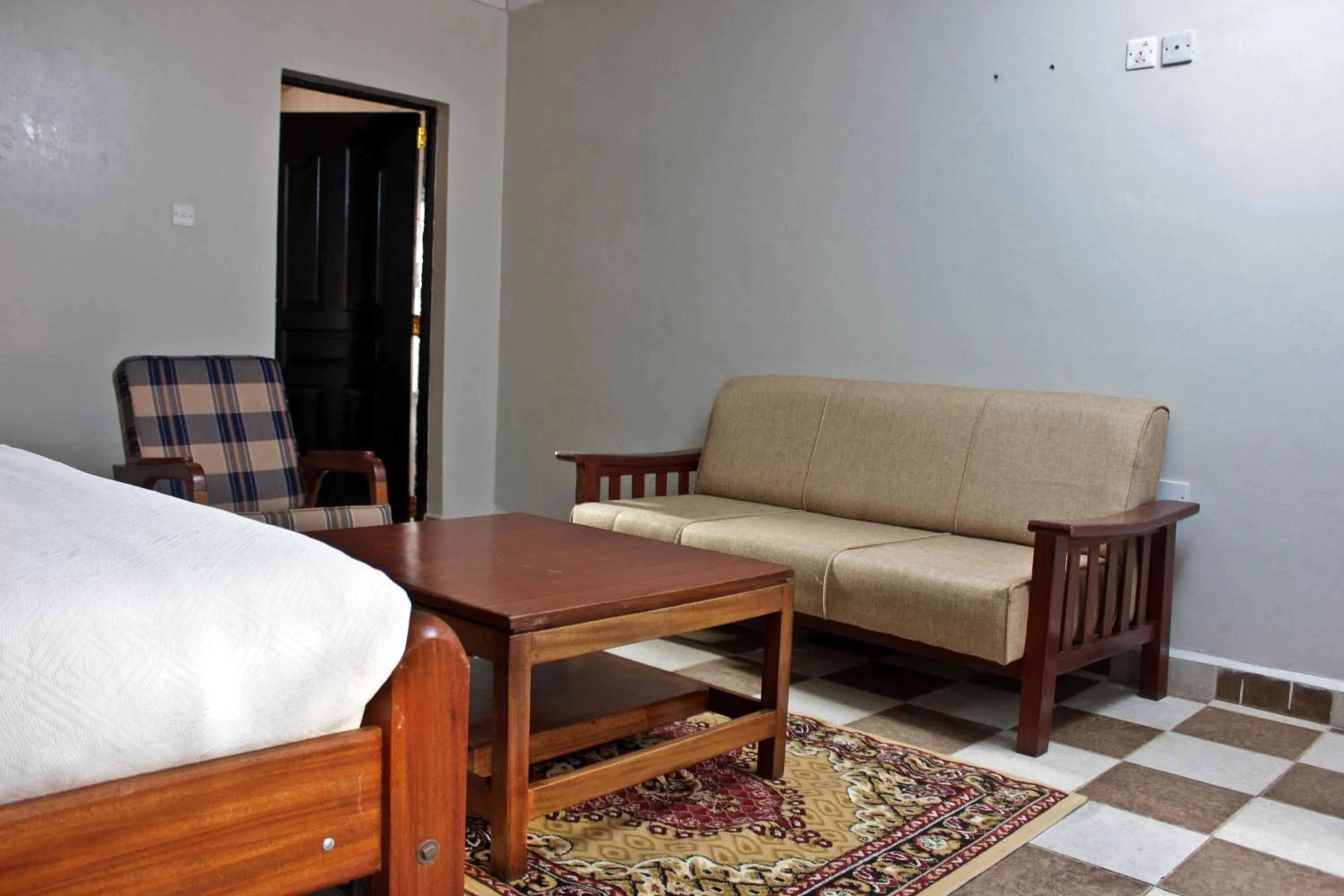 Living room, Bed in Sweet Lake Resort