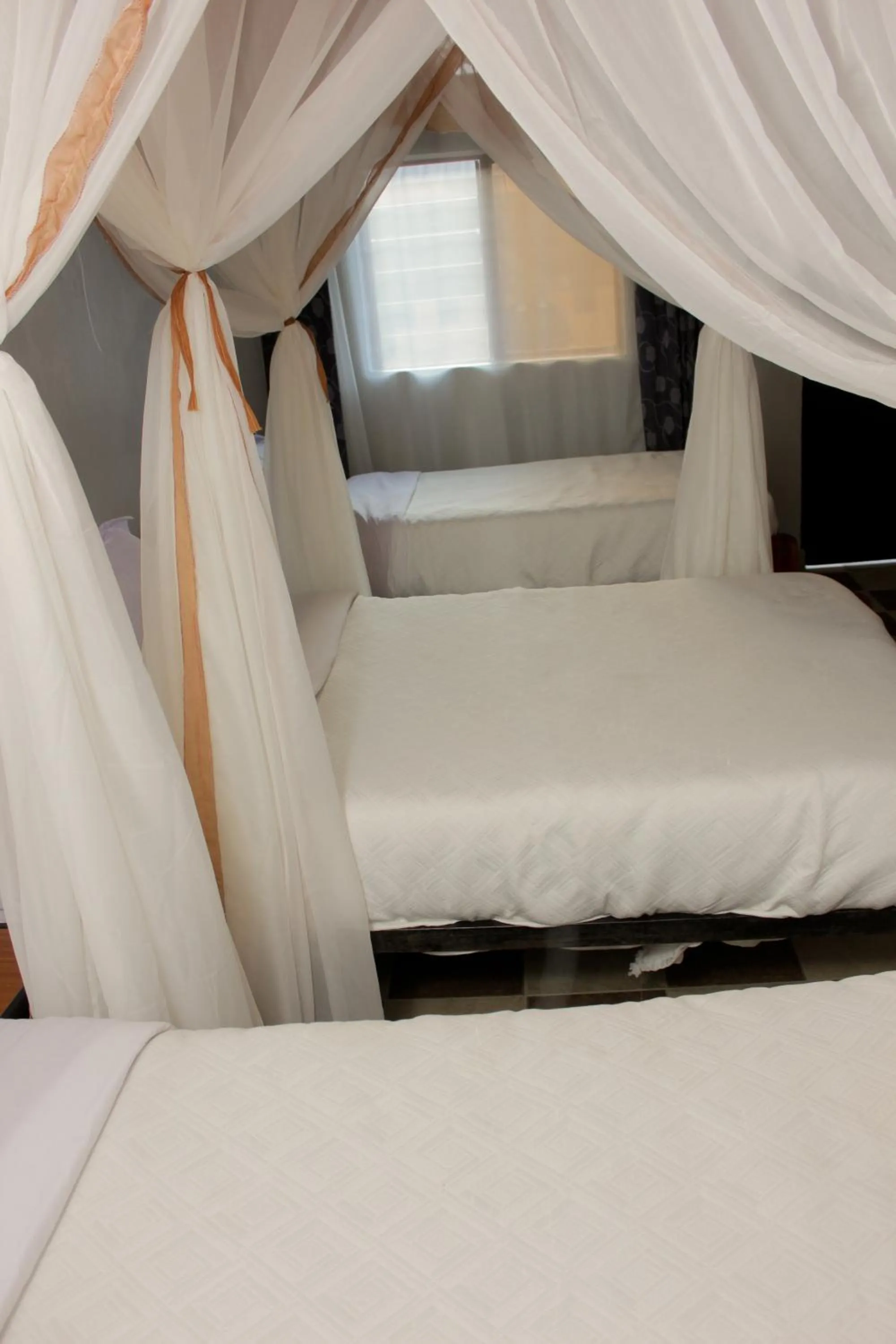 Bedroom, Bed in Sweet Lake Resort