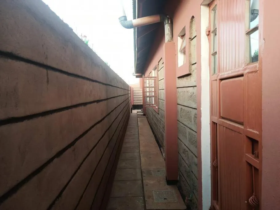 Tausa Tsavo Eco Lodge