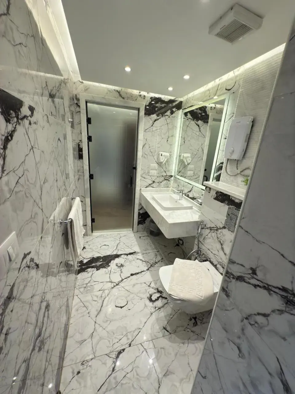 Budget Double Room - single occupancy in Blue Pyramids Eyes Hotel Budget Double Room - single occupancy in Blue Pyramids Eyes Hotel