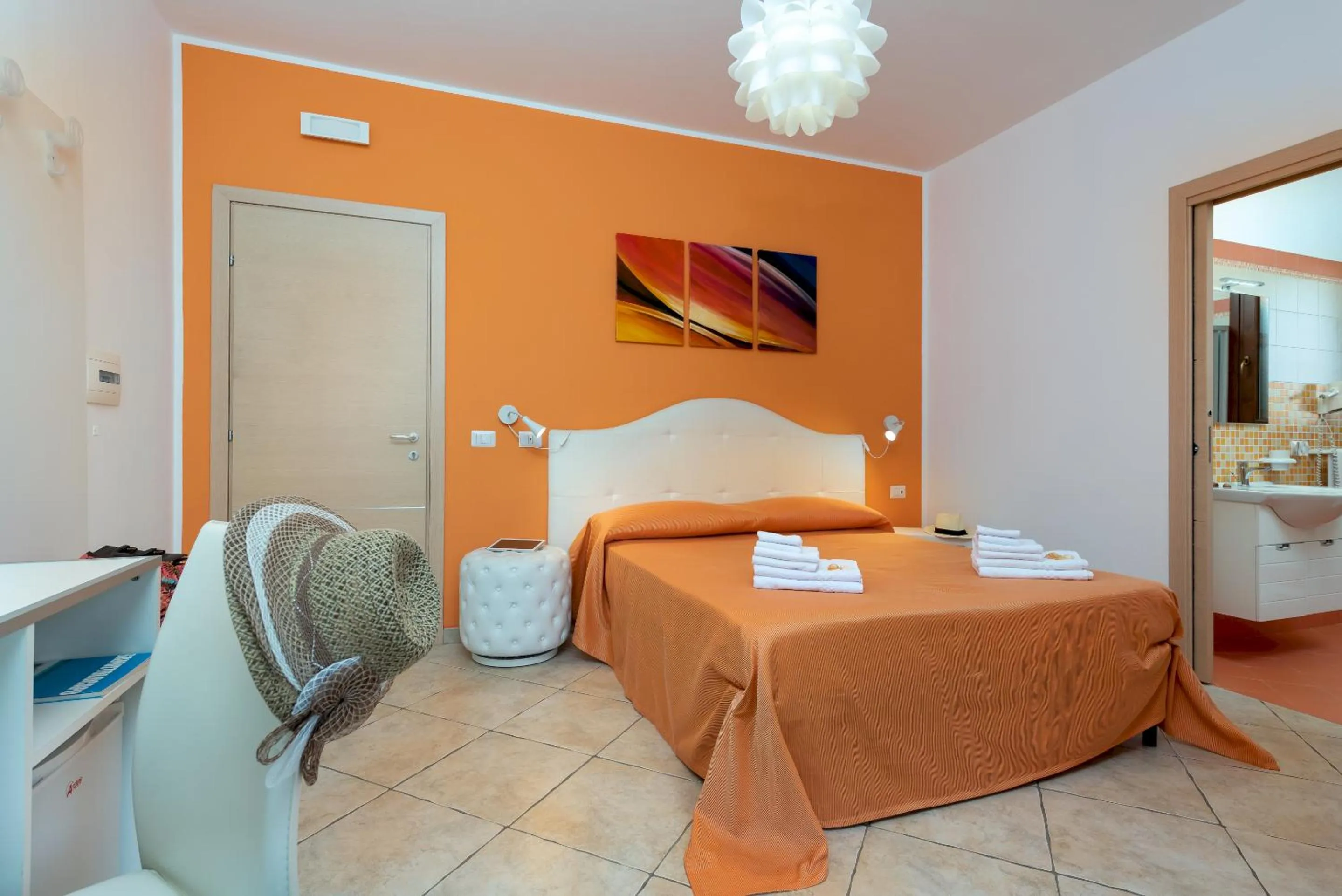 Bathroom, Bed in B&B Armonie