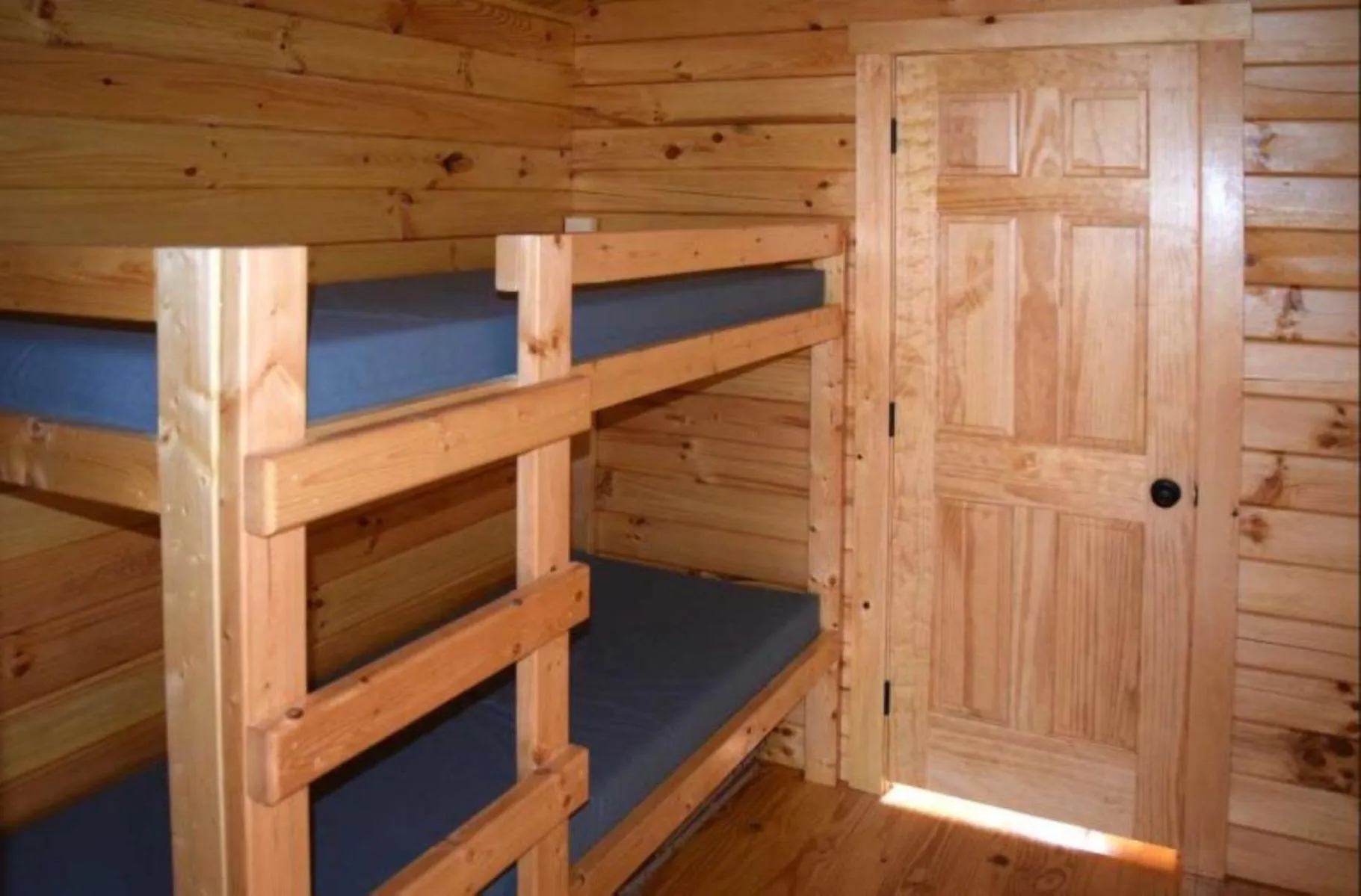 bunk bed, Bed in Wilderness Presidential Resort