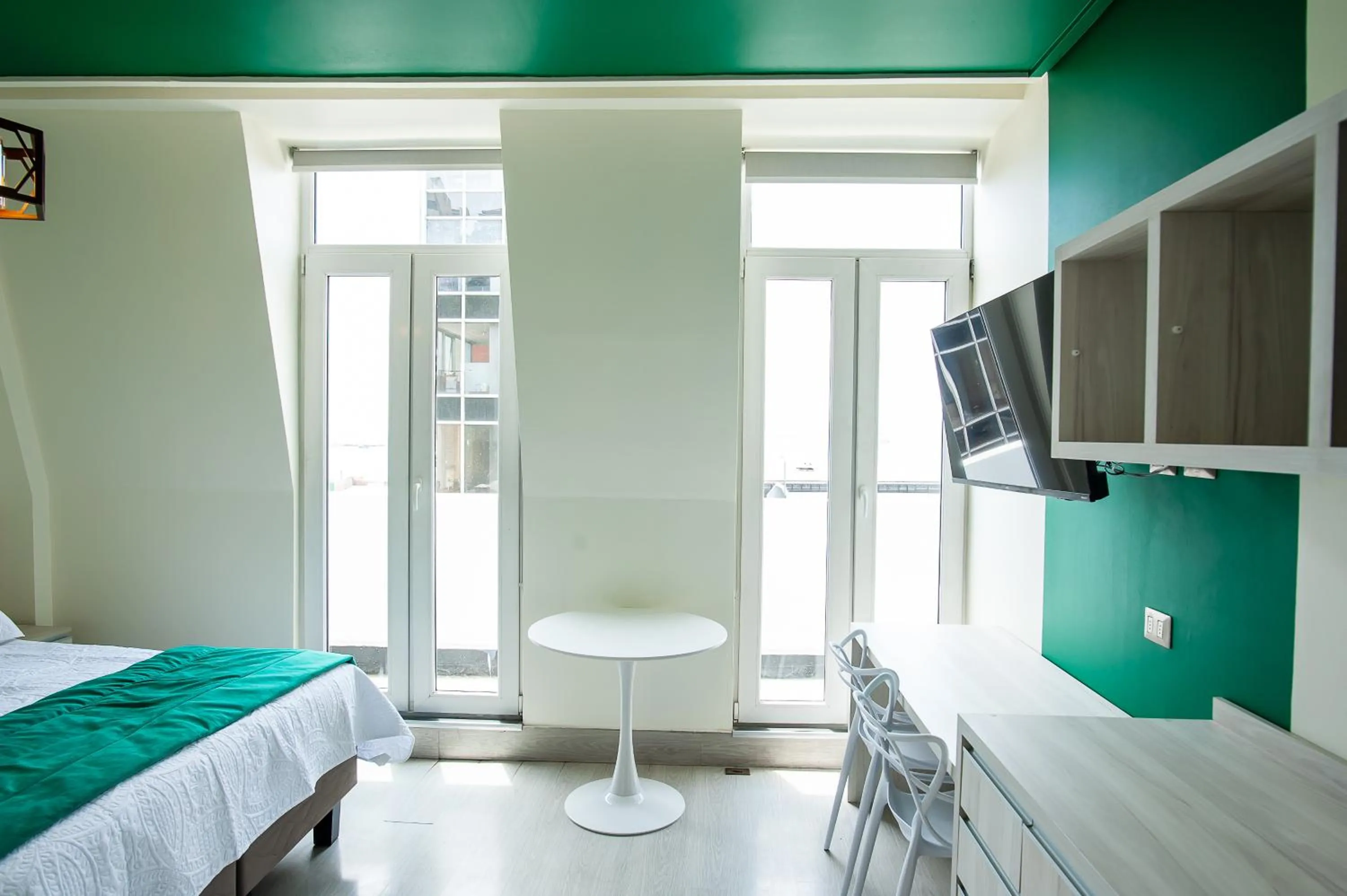 Photo of the whole room, Bed in Casa Esmeralda