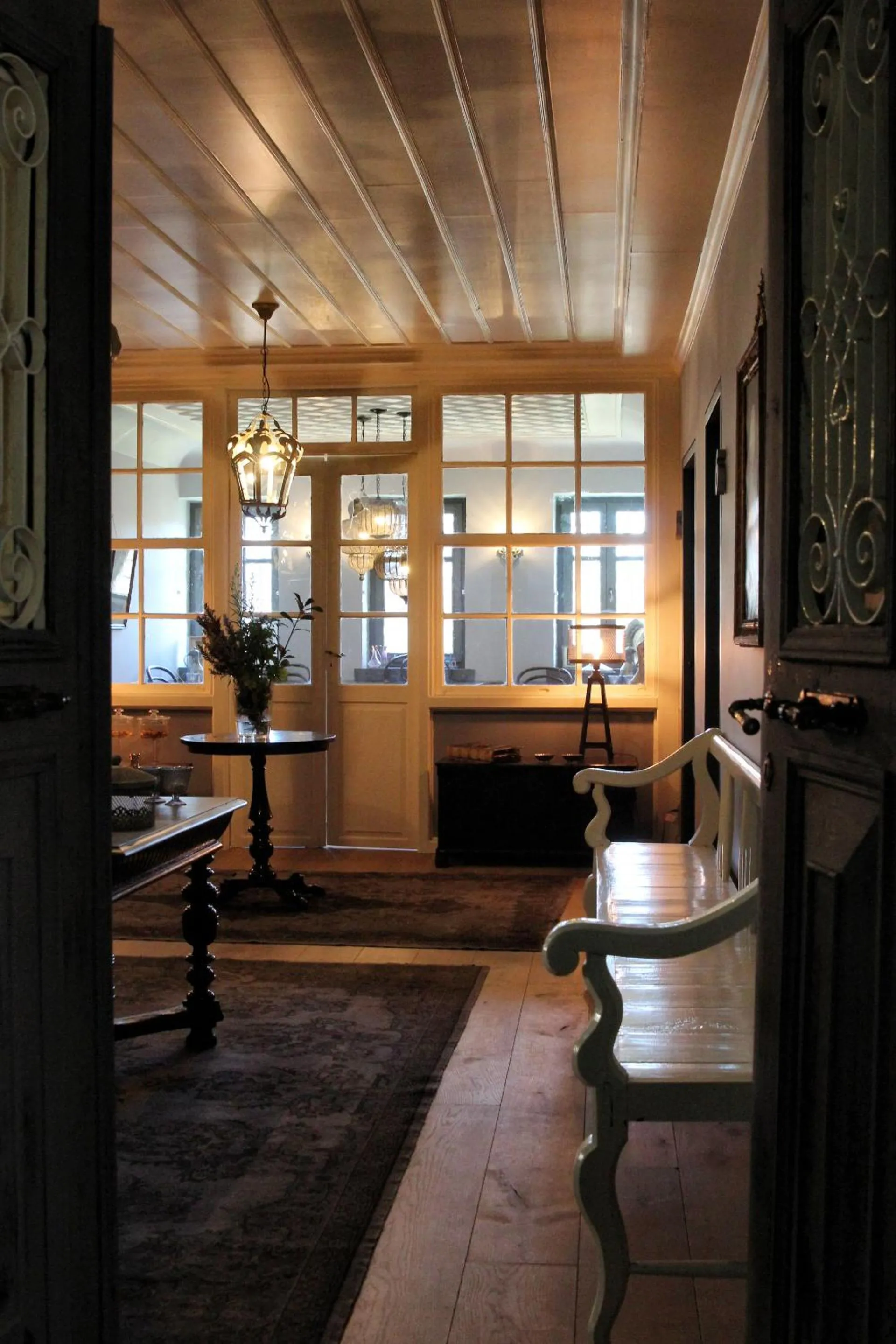 Seating area in Apeiros Chora Hotel