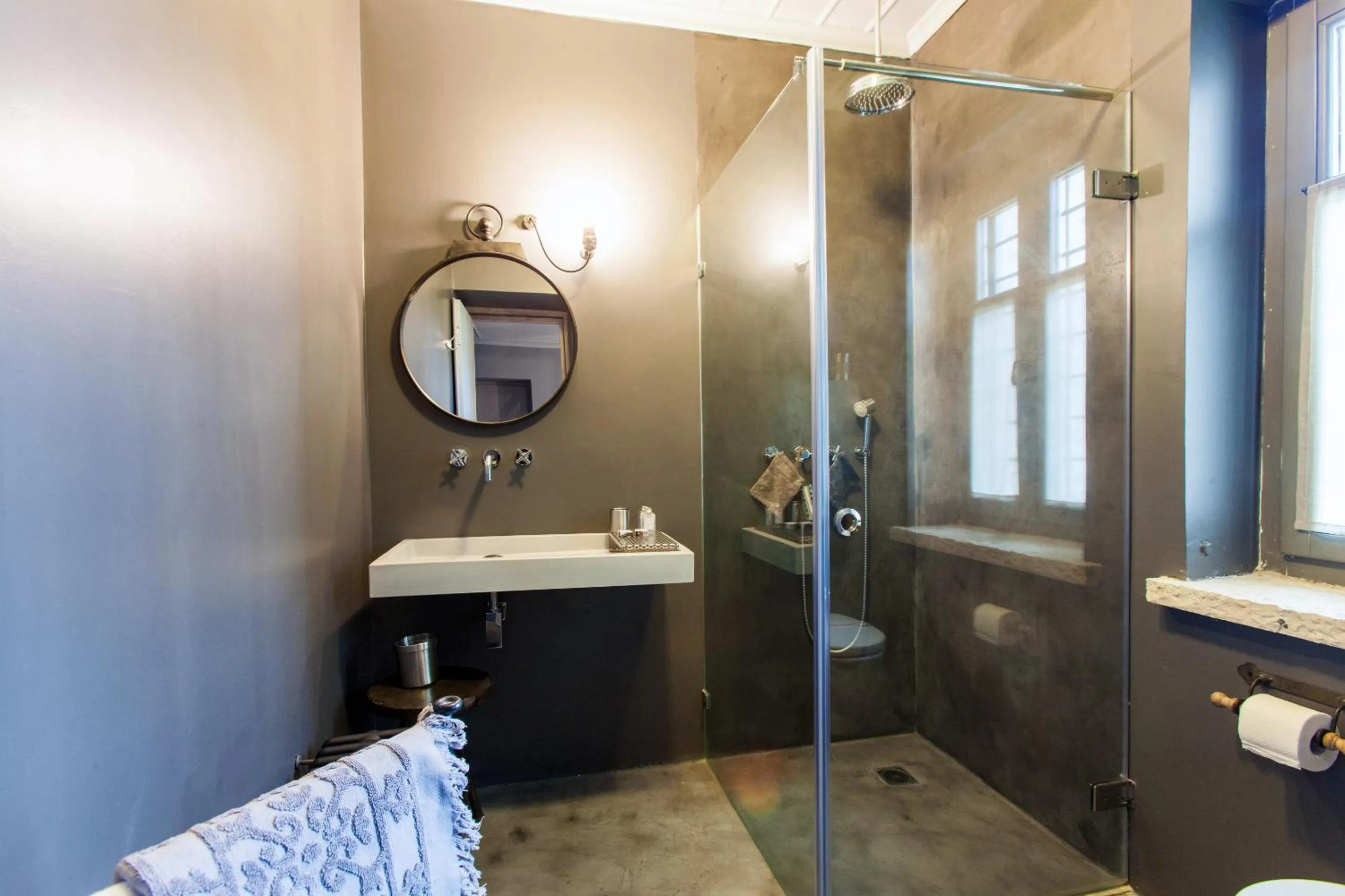 Shower in Apeiros Chora Hotel