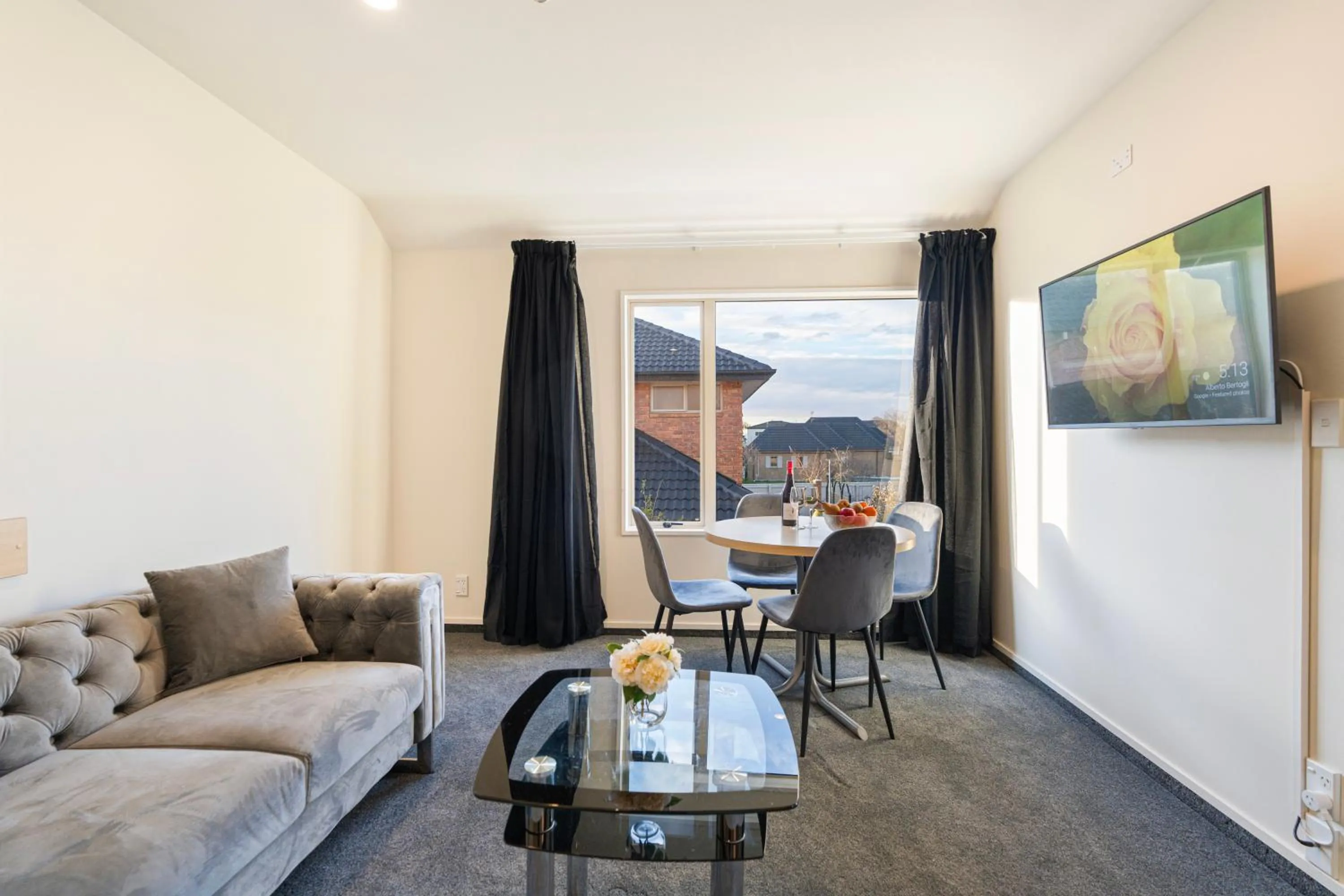 Living room in Daffodil Motel