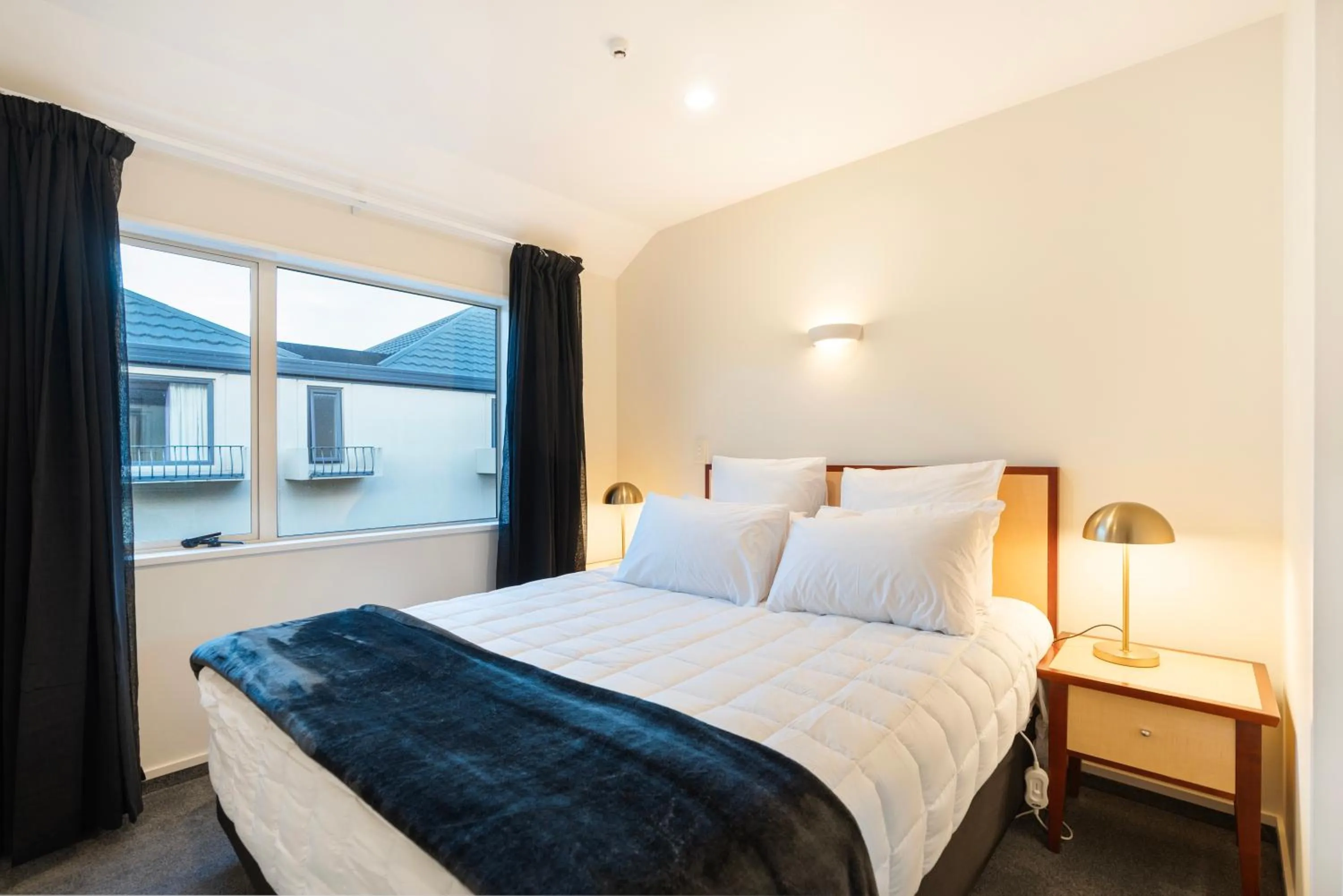 Bedroom, Bed in Daffodil Motel