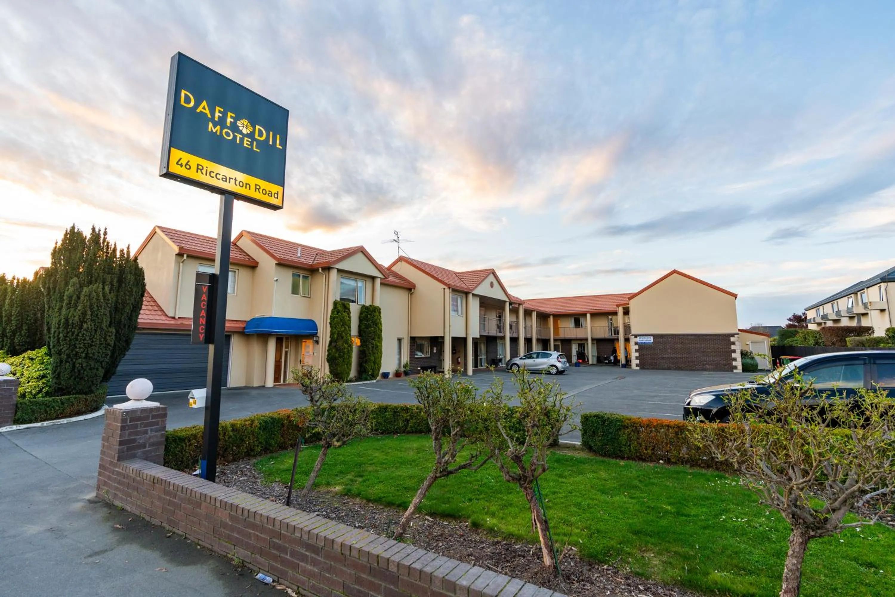 Property building in Daffodil Motel