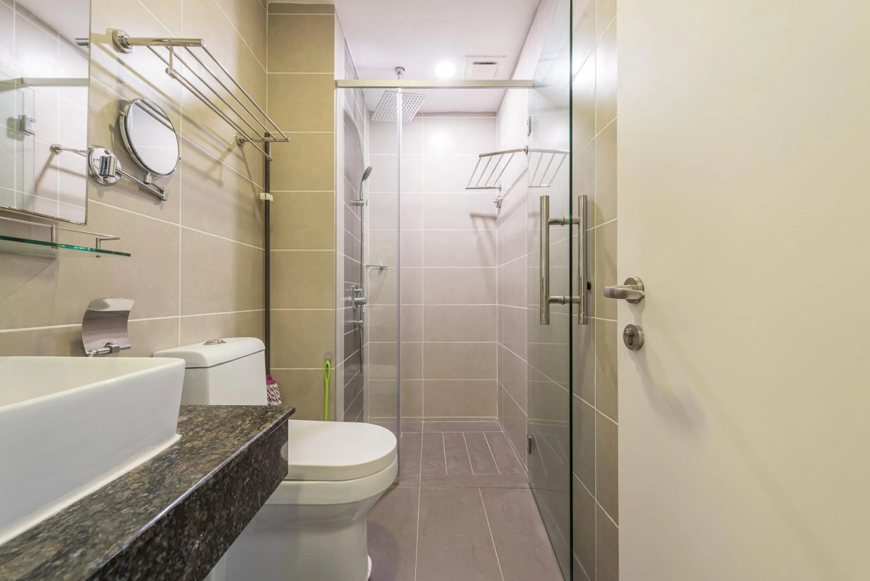 Bathroom in GENTING FoggyCold StayCation AT Ion Delemen By HAPYHOME