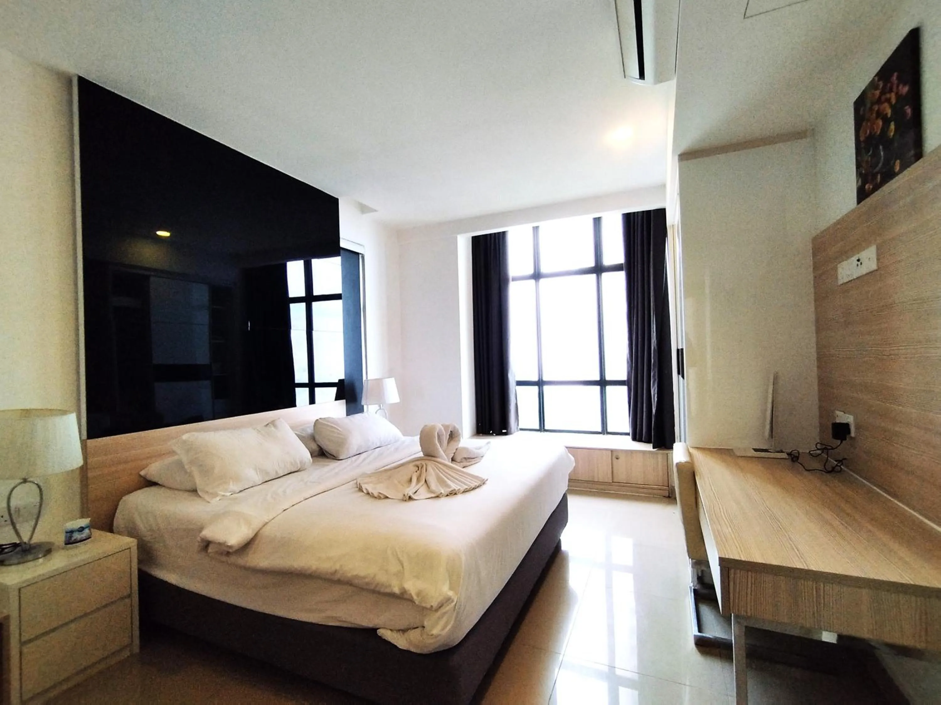 Bedroom, Bed in GENTING FoggyCold StayCation AT Ion Delemen By HAPYHOME