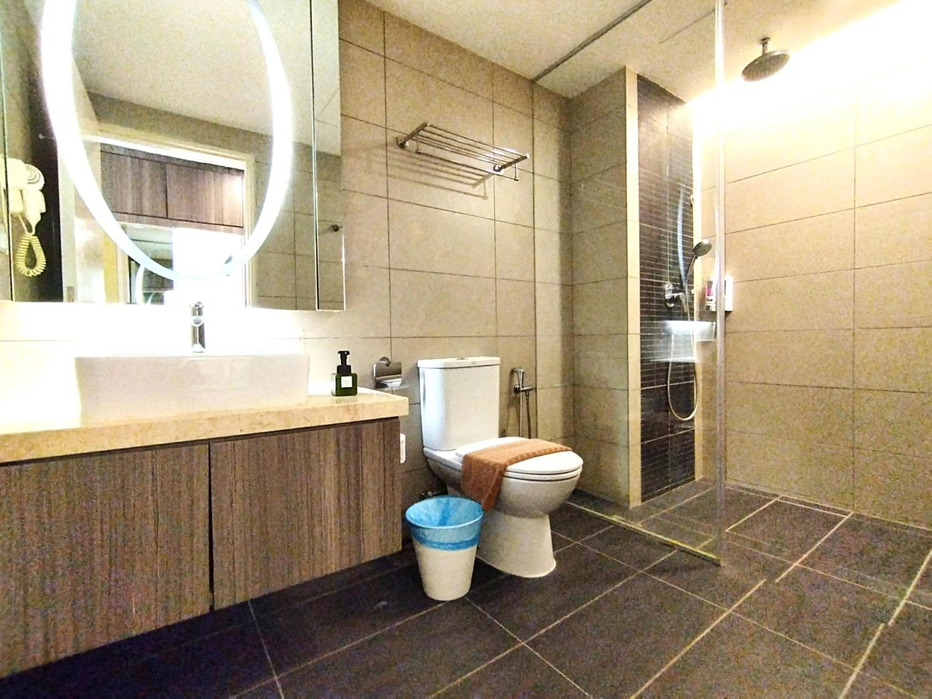 Bathroom in GENTING FoggyCold StayCation AT Ion Delemen By HAPYHOME