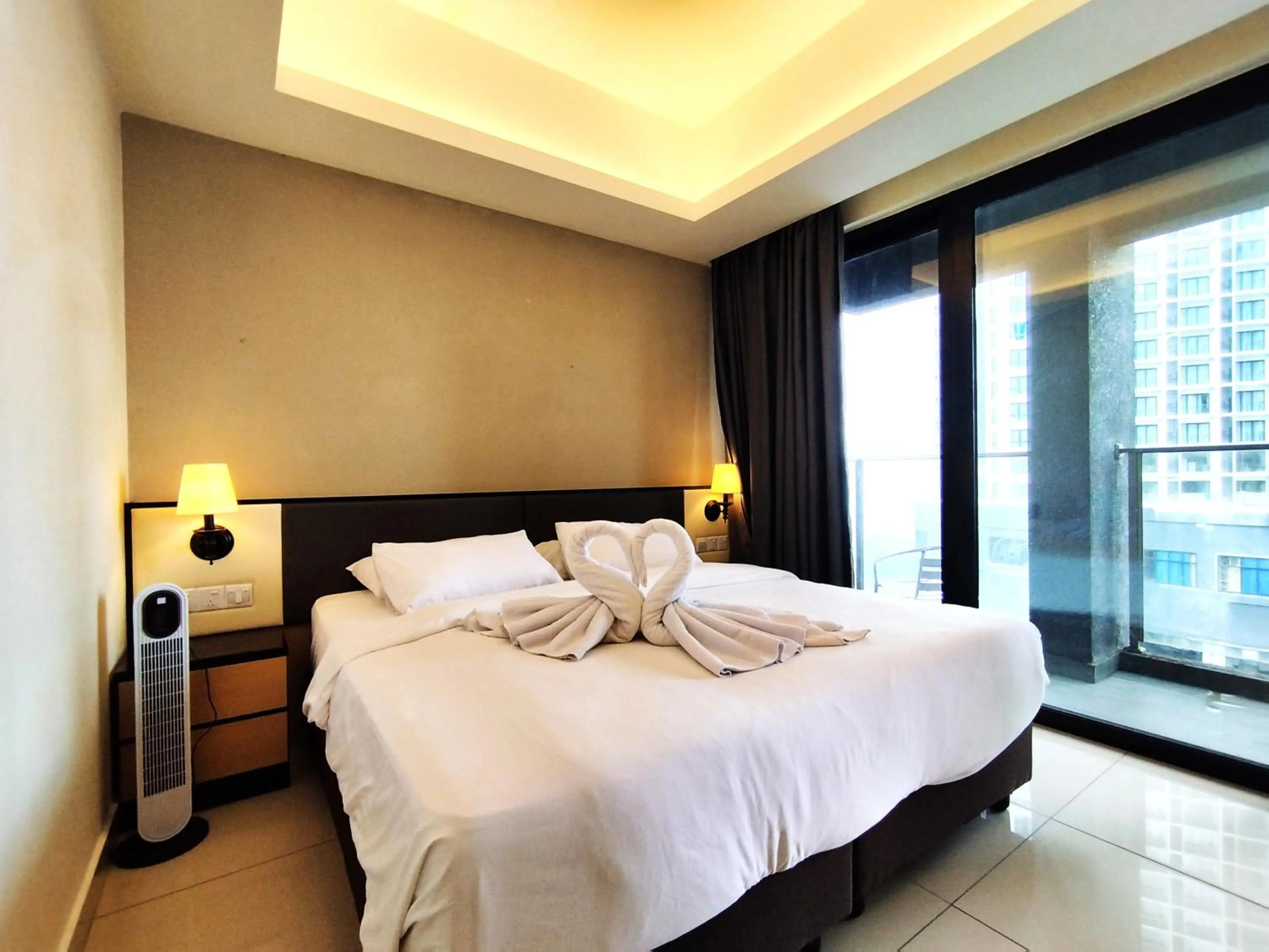 Bedroom, Bed in GENTING FoggyCold StayCation AT Ion Delemen By HAPYHOME