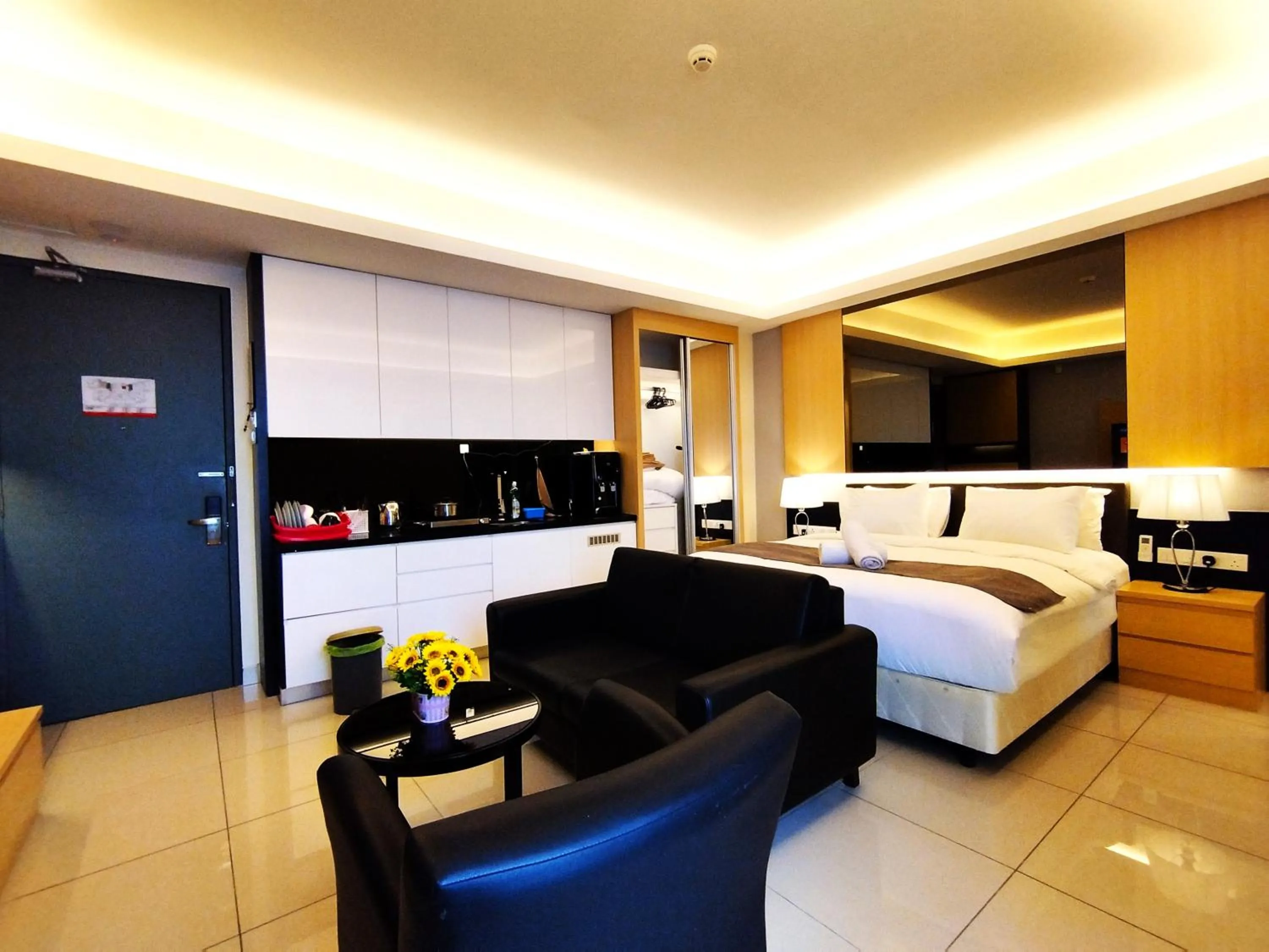 Bedroom, Bed in GENTING FoggyCold StayCation AT Ion Delemen By HAPYHOME