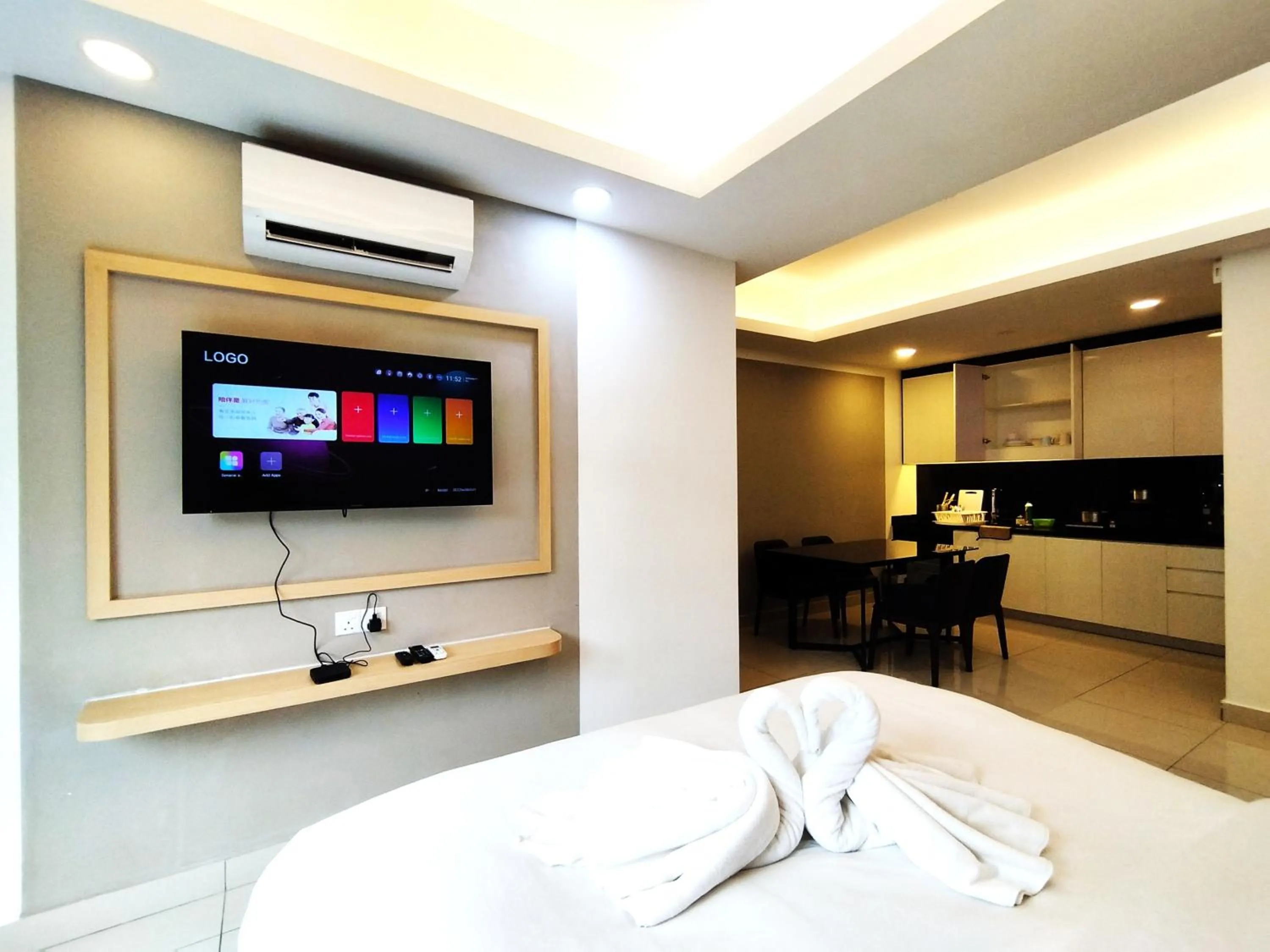 Bedroom, Bed in GENTING FoggyCold StayCation AT Ion Delemen By HAPYHOME