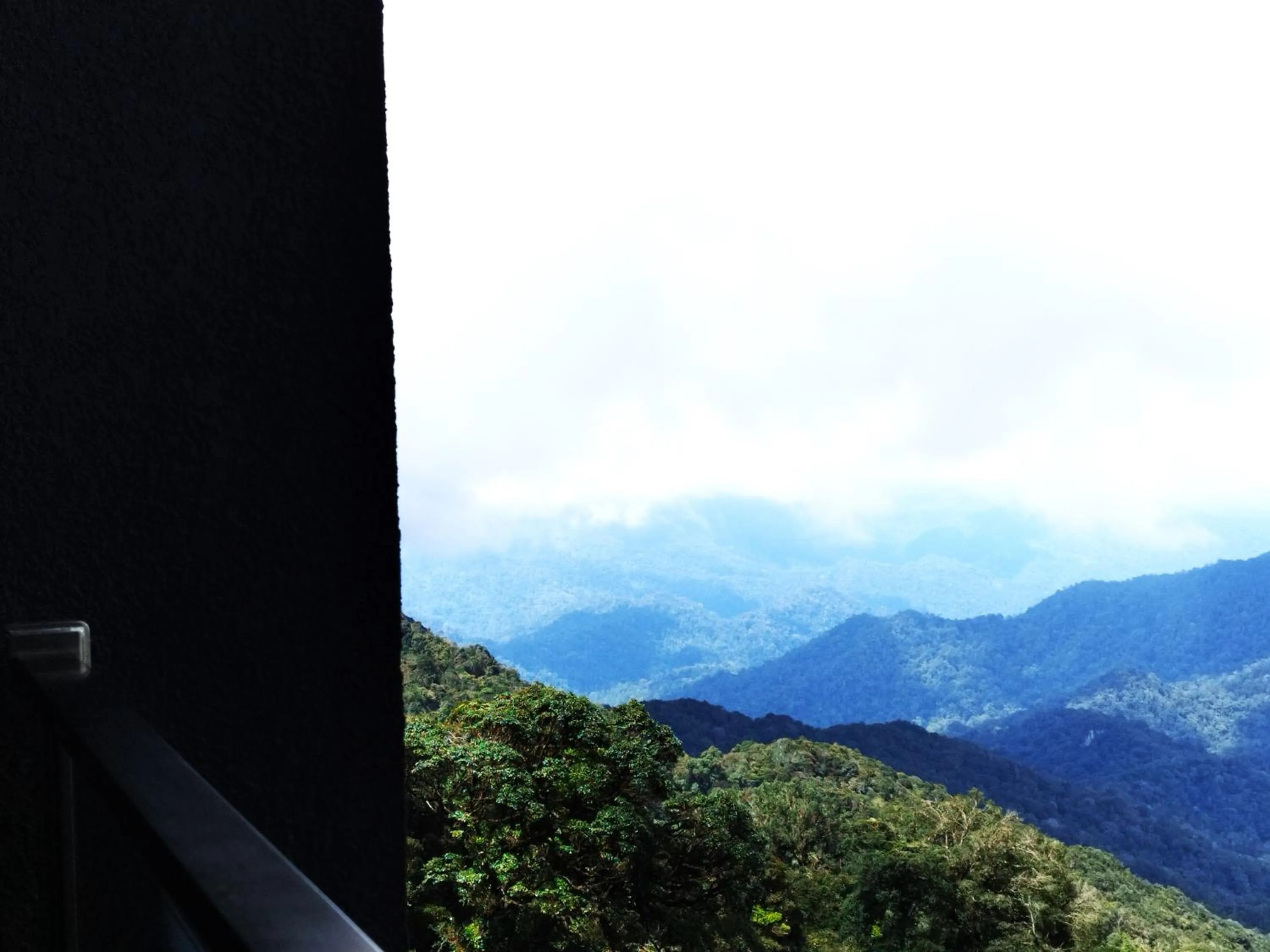 Balcony/Terrace in GENTING FoggyCold StayCation AT Ion Delemen By HAPYHOME