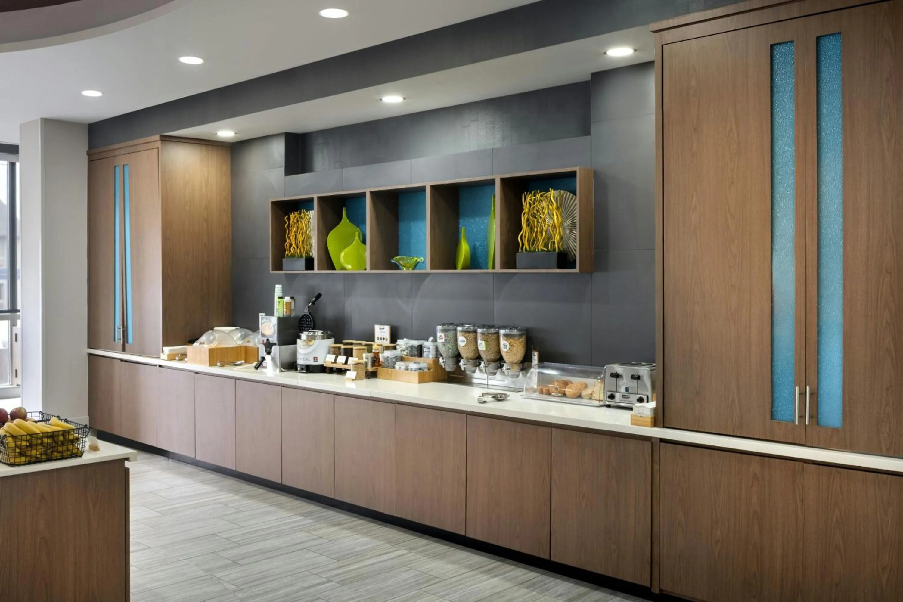 Breakfast in SpringHill Suites by Marriott Wichita Airport