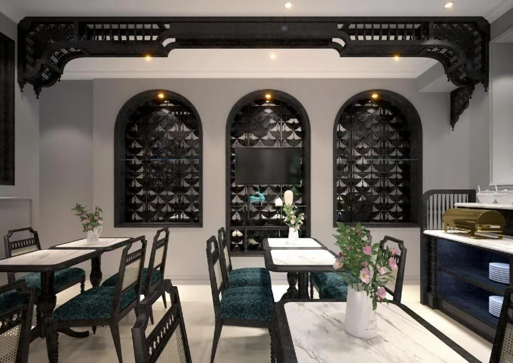 Restaurant/places to eat in Hanoi Graceful Hotel and Travel