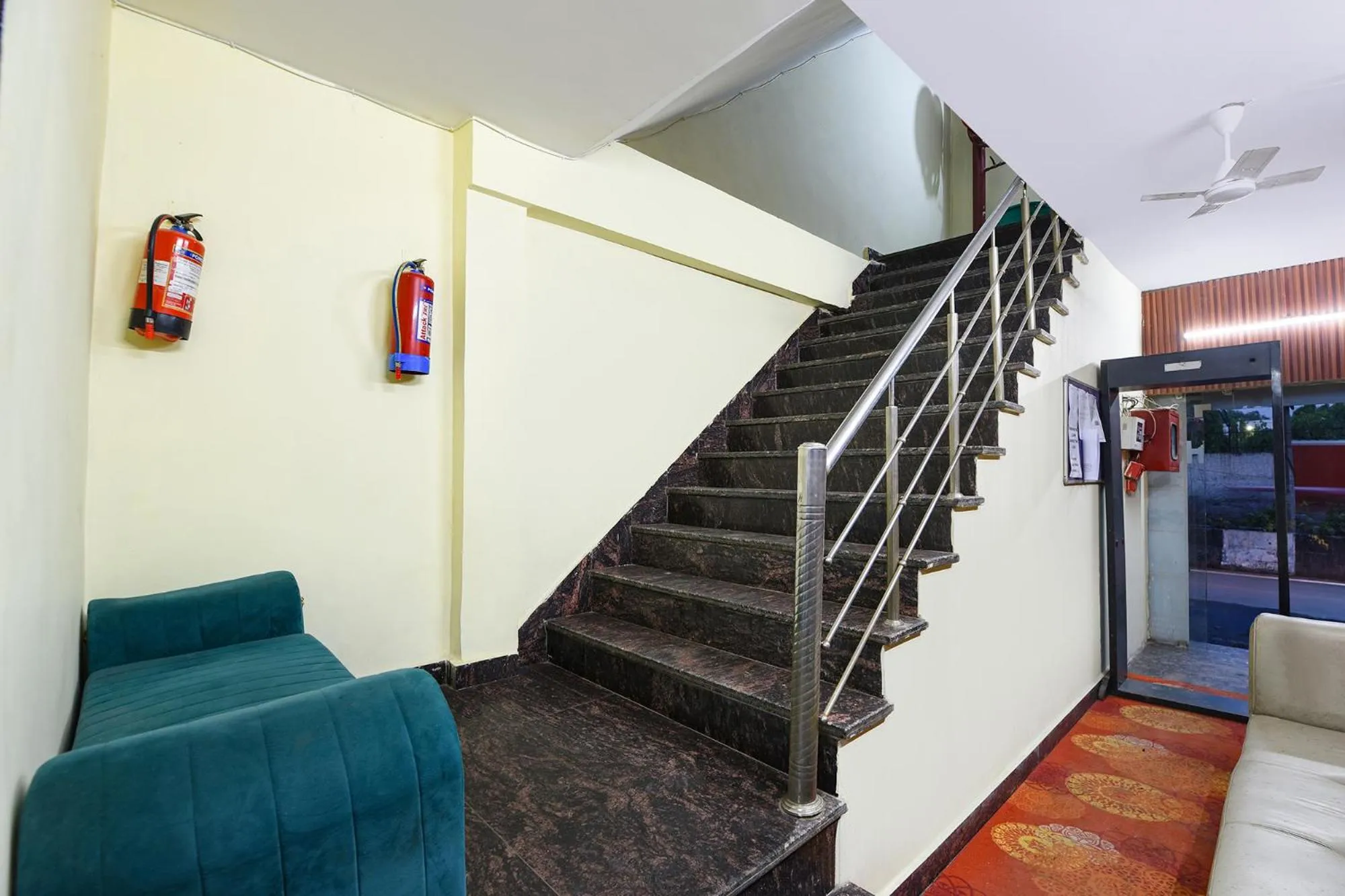 Lobby or reception in FabHotel Royal Reena Residency