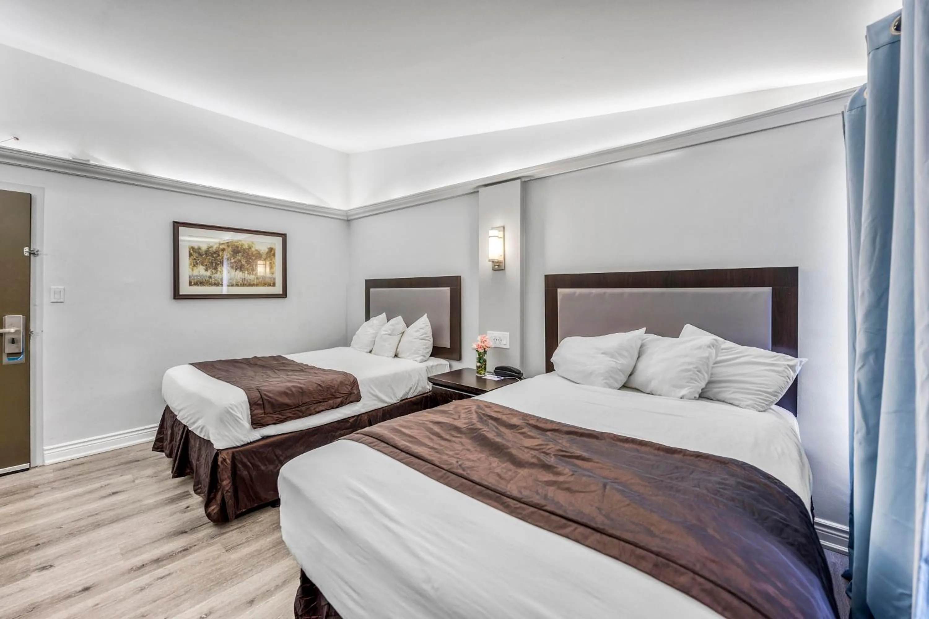 Bed in Travelodge by Wyndham Sarnia