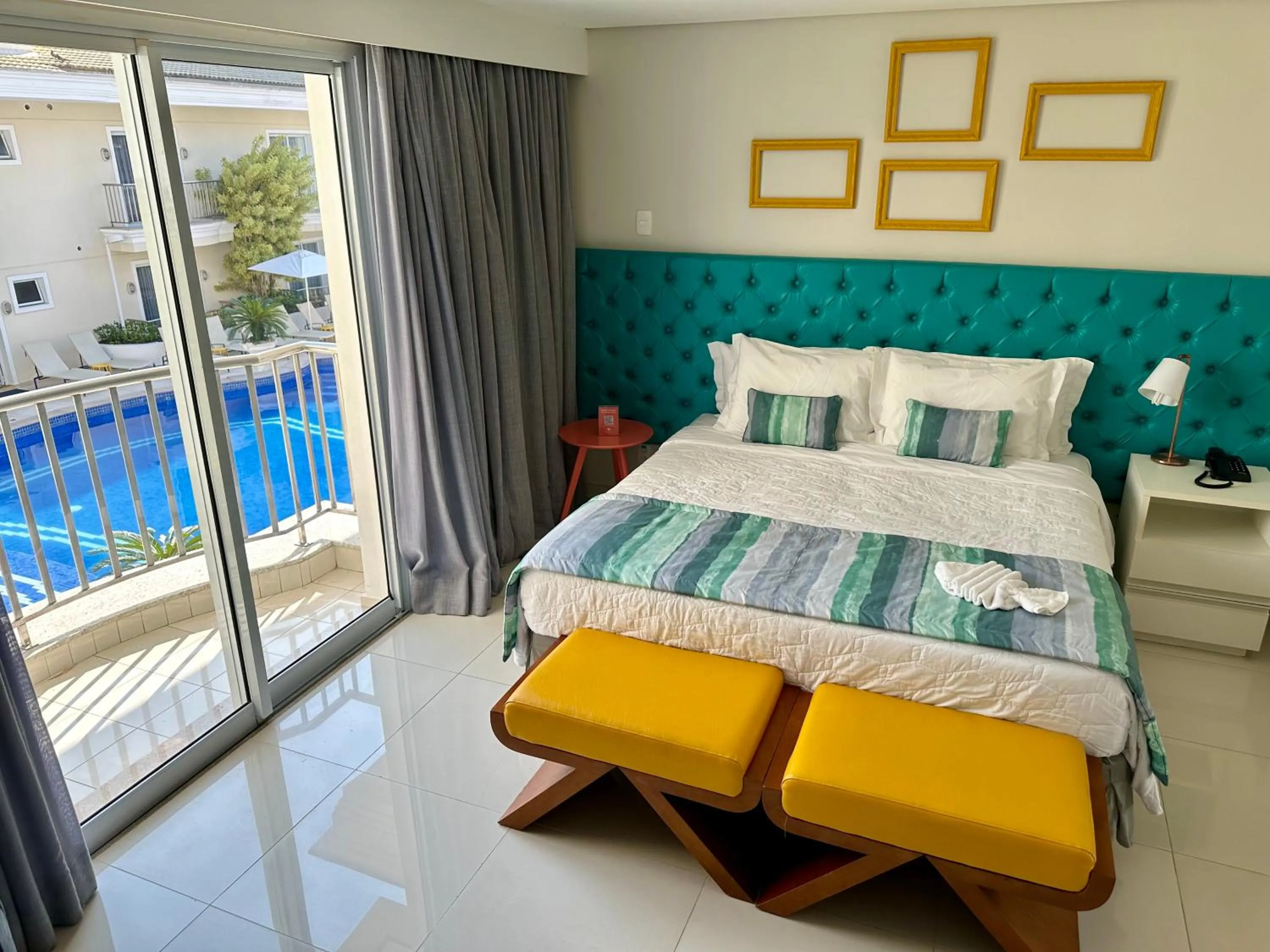 Bedroom, Bed in Doral Guarujá