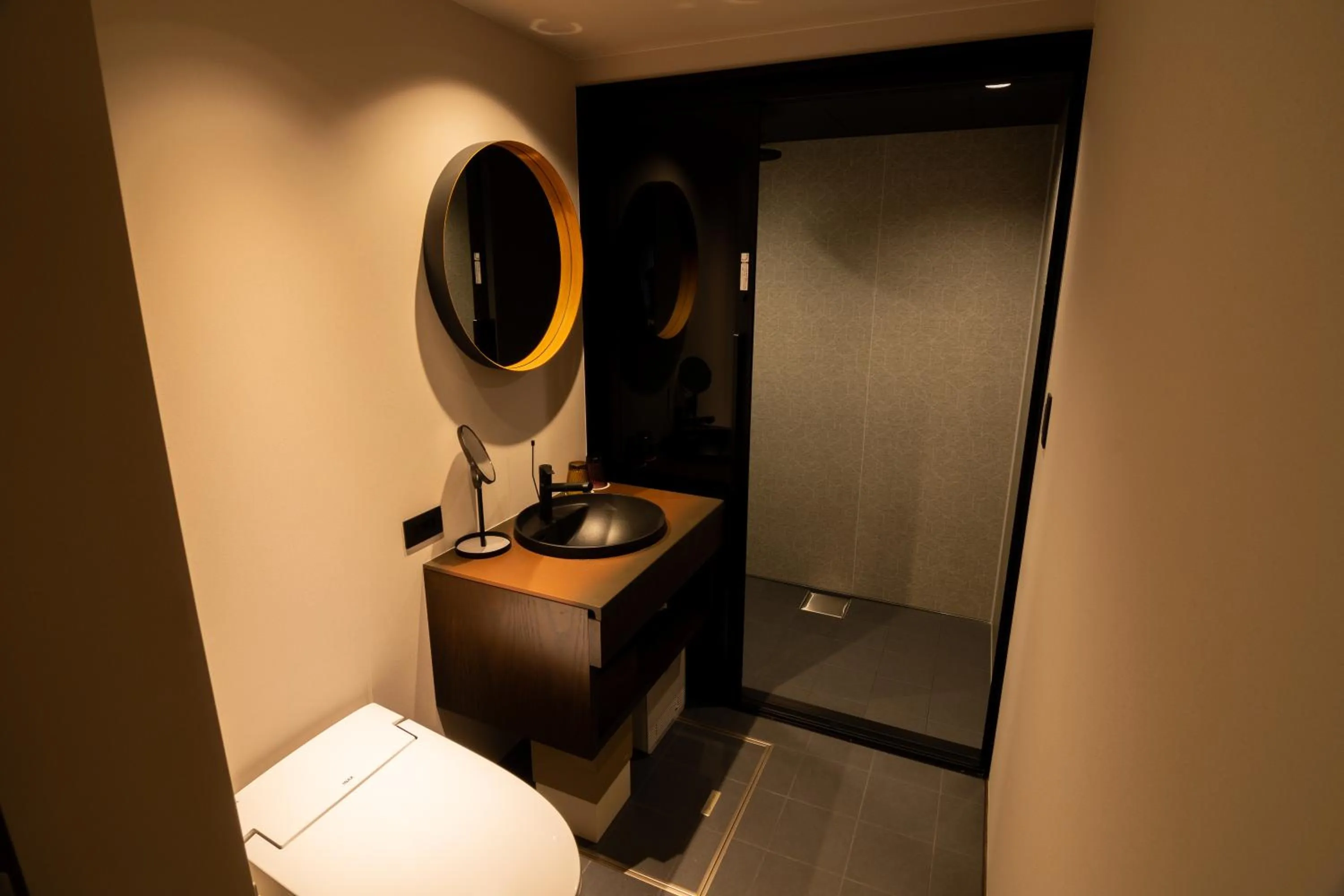 Toilet in Auberge Homachi Mikuniminato