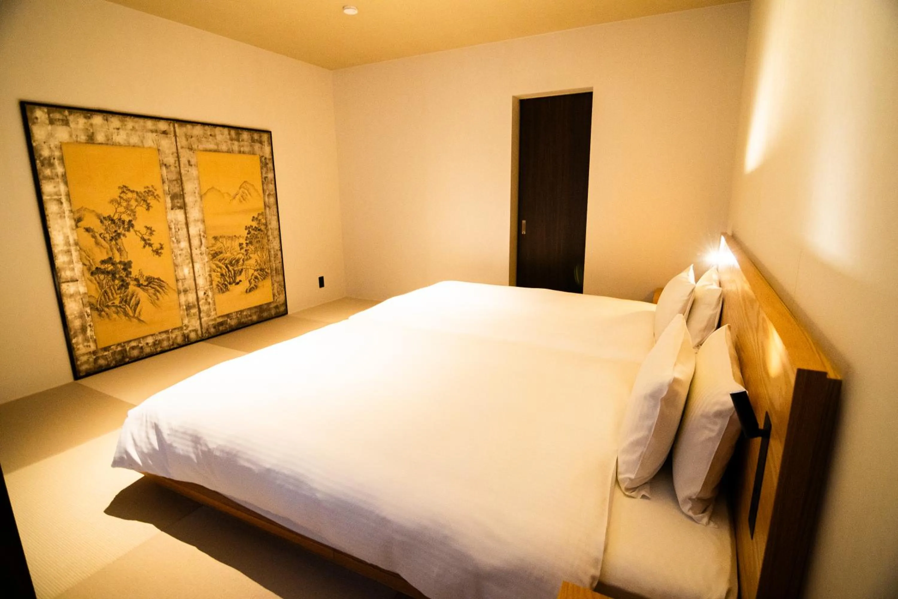 Bed in Auberge Homachi Mikuniminato