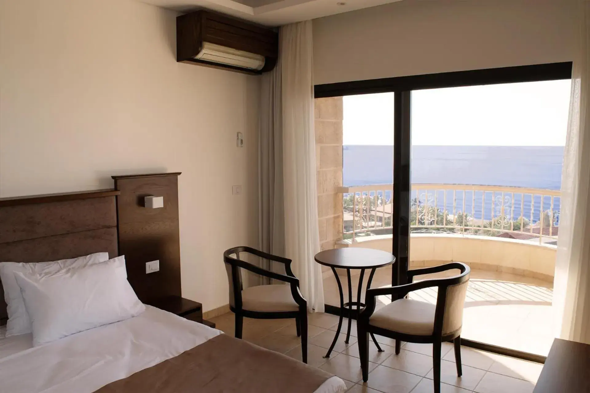 Junior Suite with Ocean View - single occupancy in Sands Hotel Junior Suite with Ocean View - single occupancy in Sands Hotel