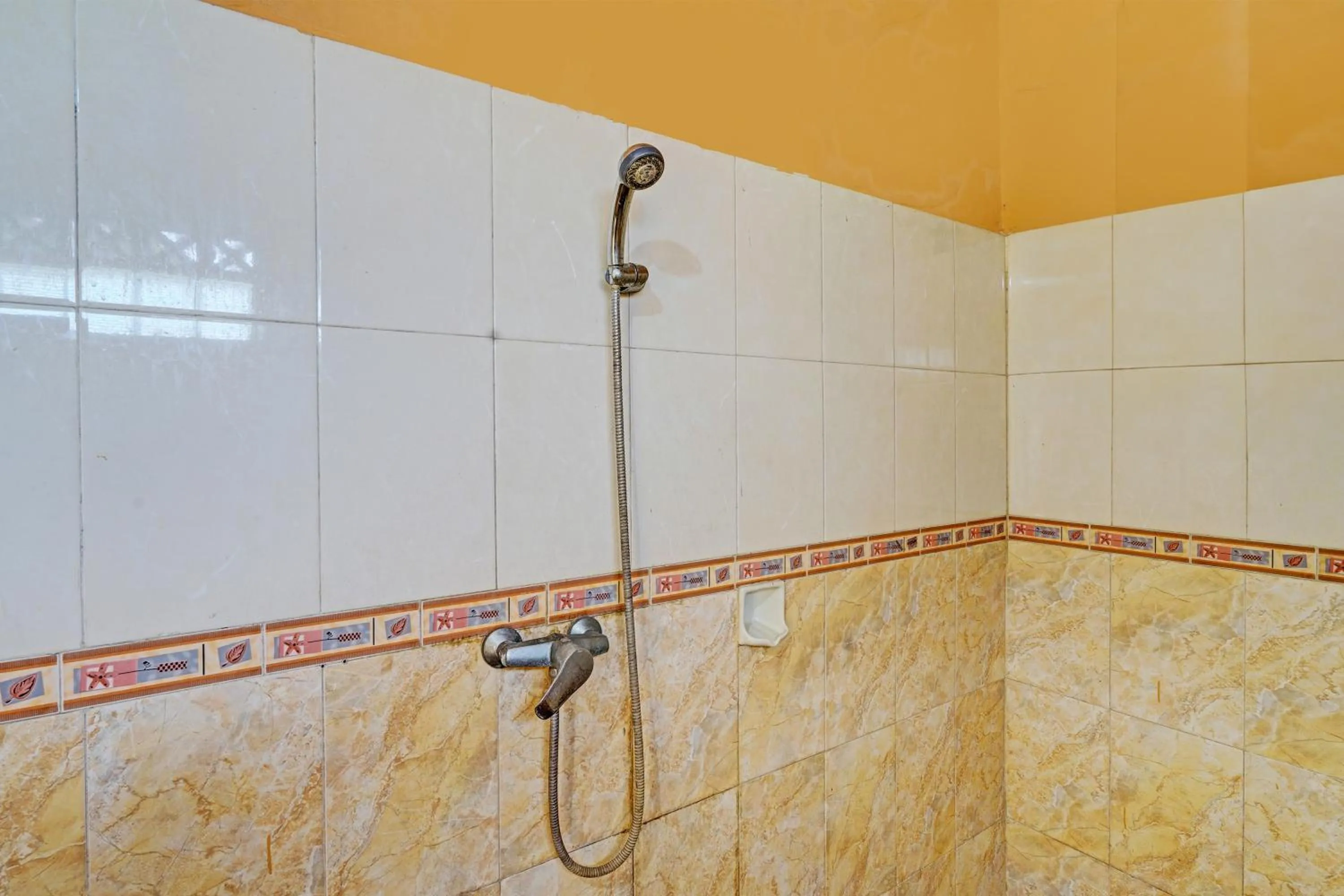 Bathroom in Hotel O P3 Guest House