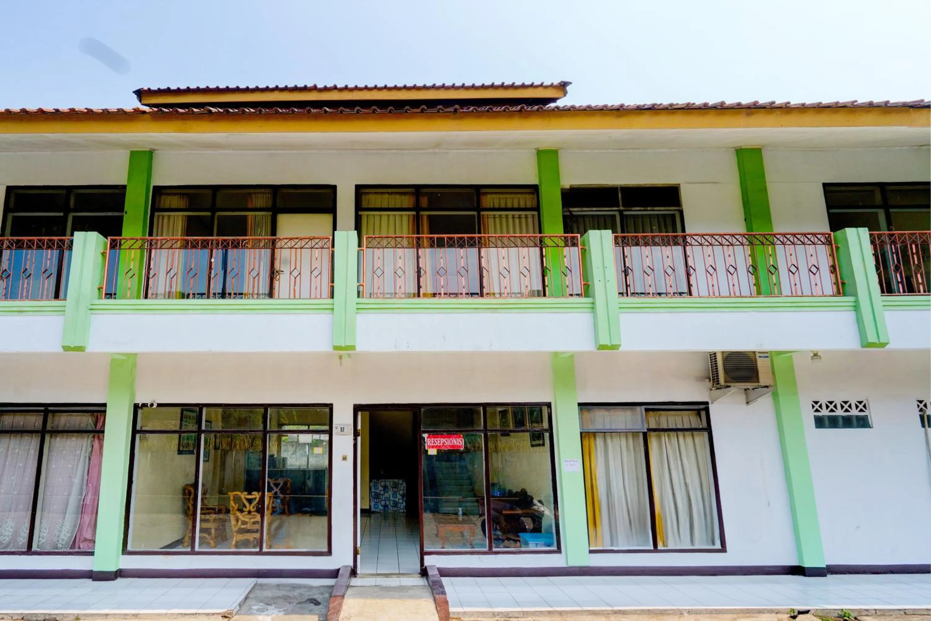 Facade/entrance in Hotel O P3 Guest House