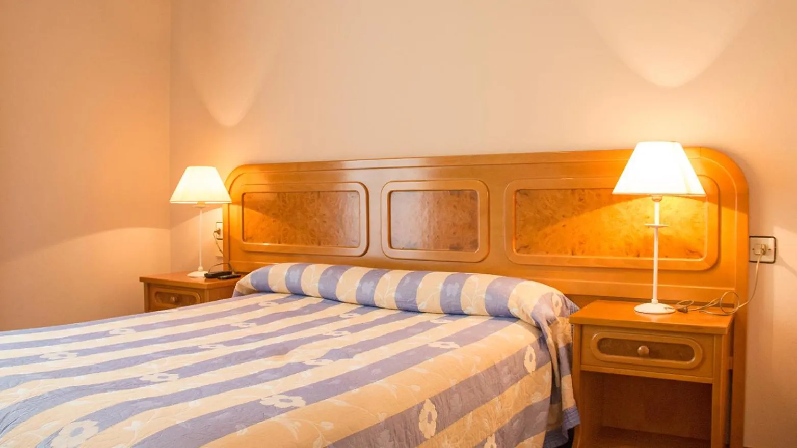 Bed in Alojamiento Calzada Romana