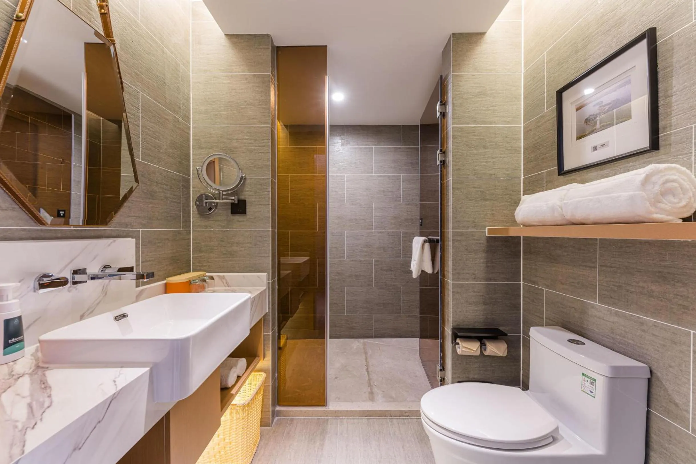 Atour Hotel Tianjin Binhai High Speed Railway Station