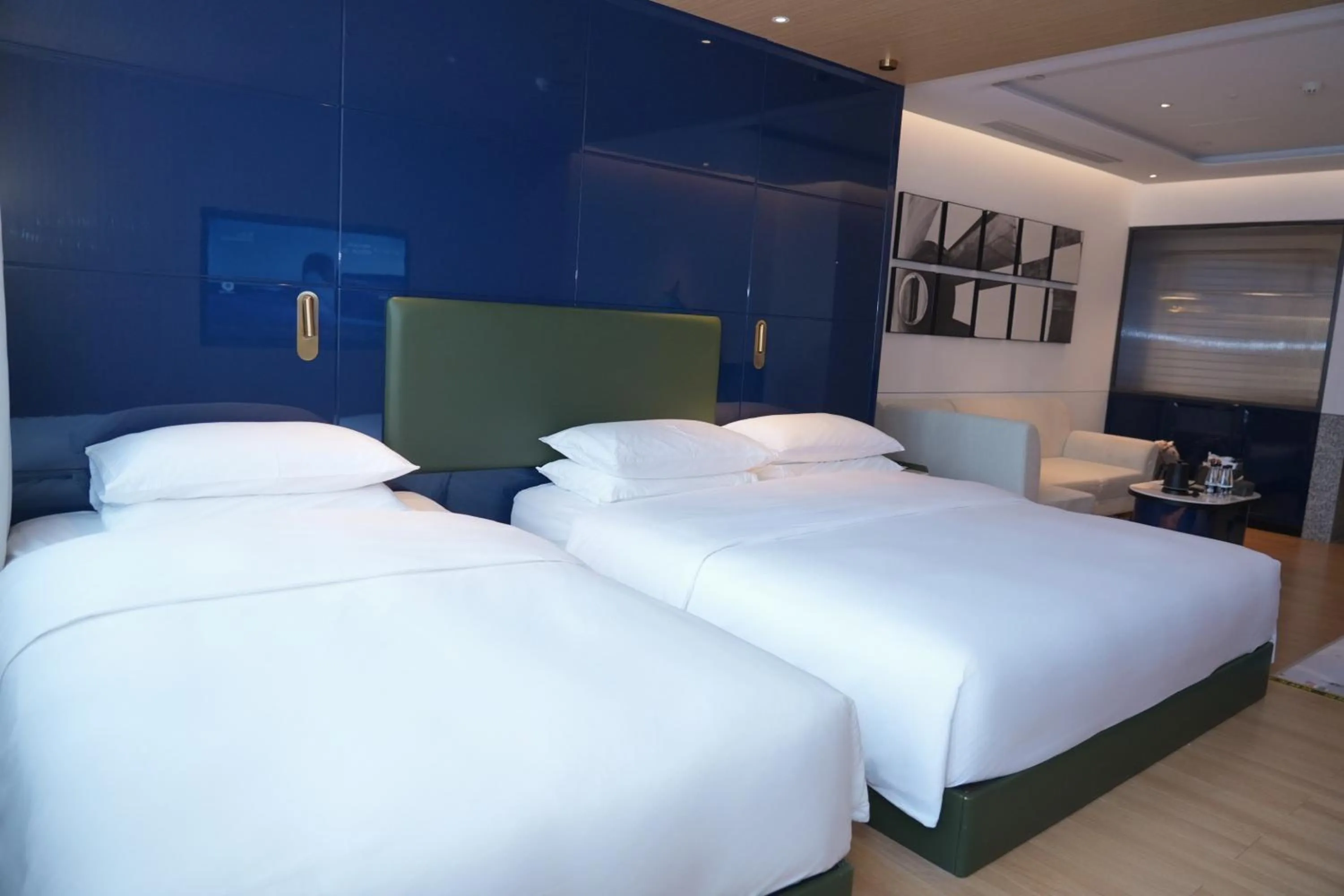 Photo of the whole room, Bed in Atour Hotel Shanghai City Center