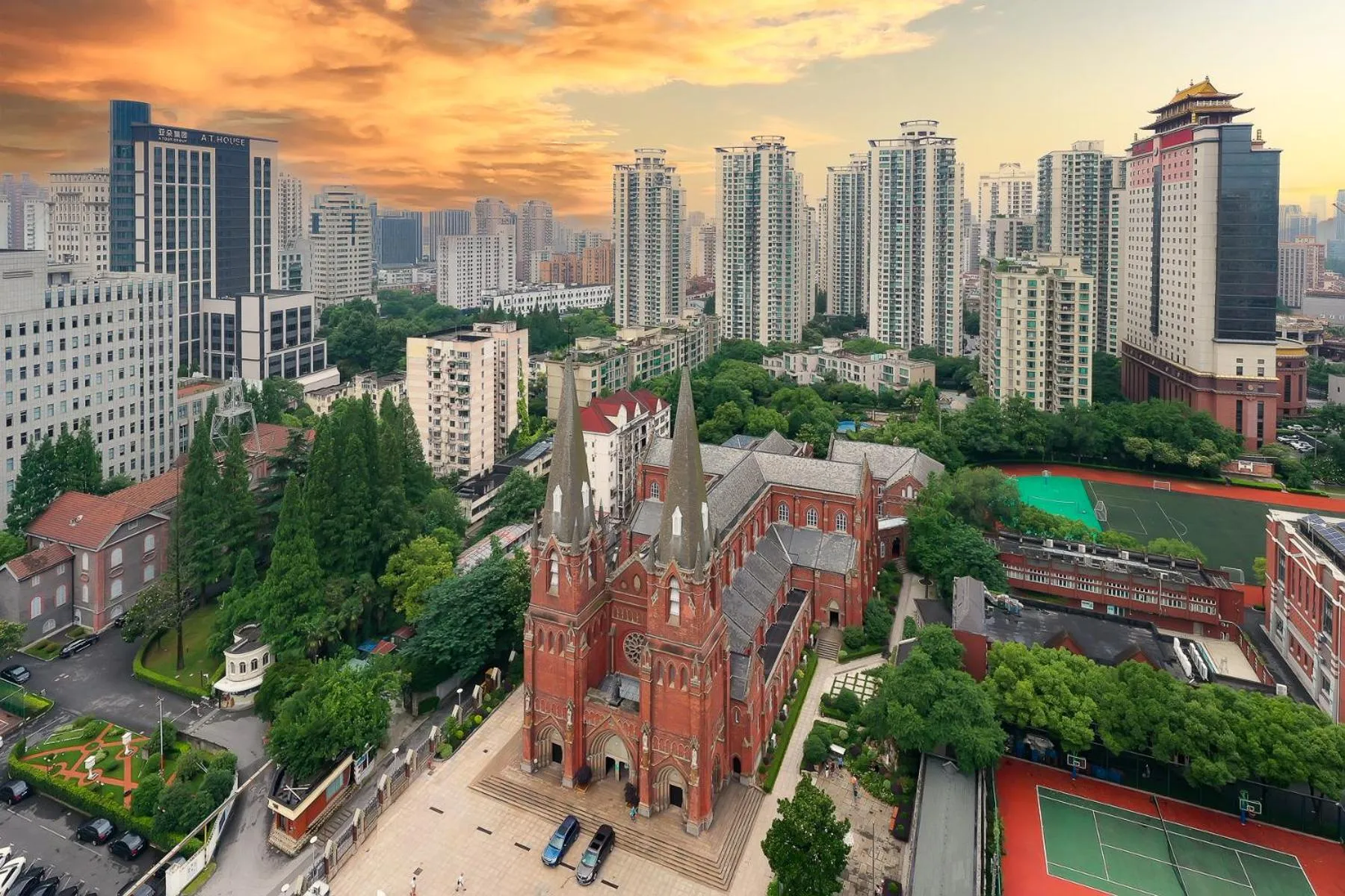 Neighbourhood in Atour Mansion Shanghai City Center
