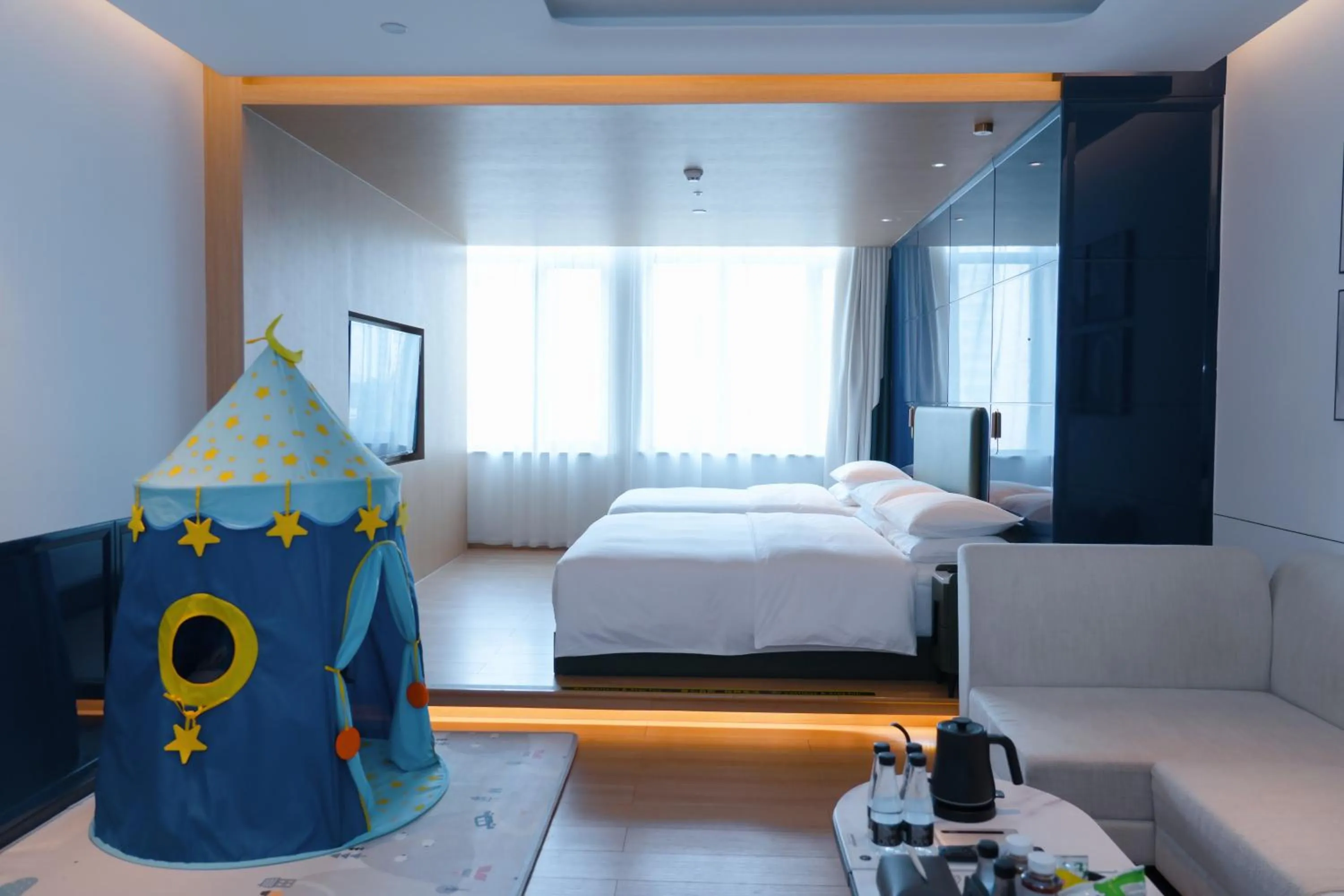 Photo of the whole room, Bed in Atour Hotel Shanghai City Center