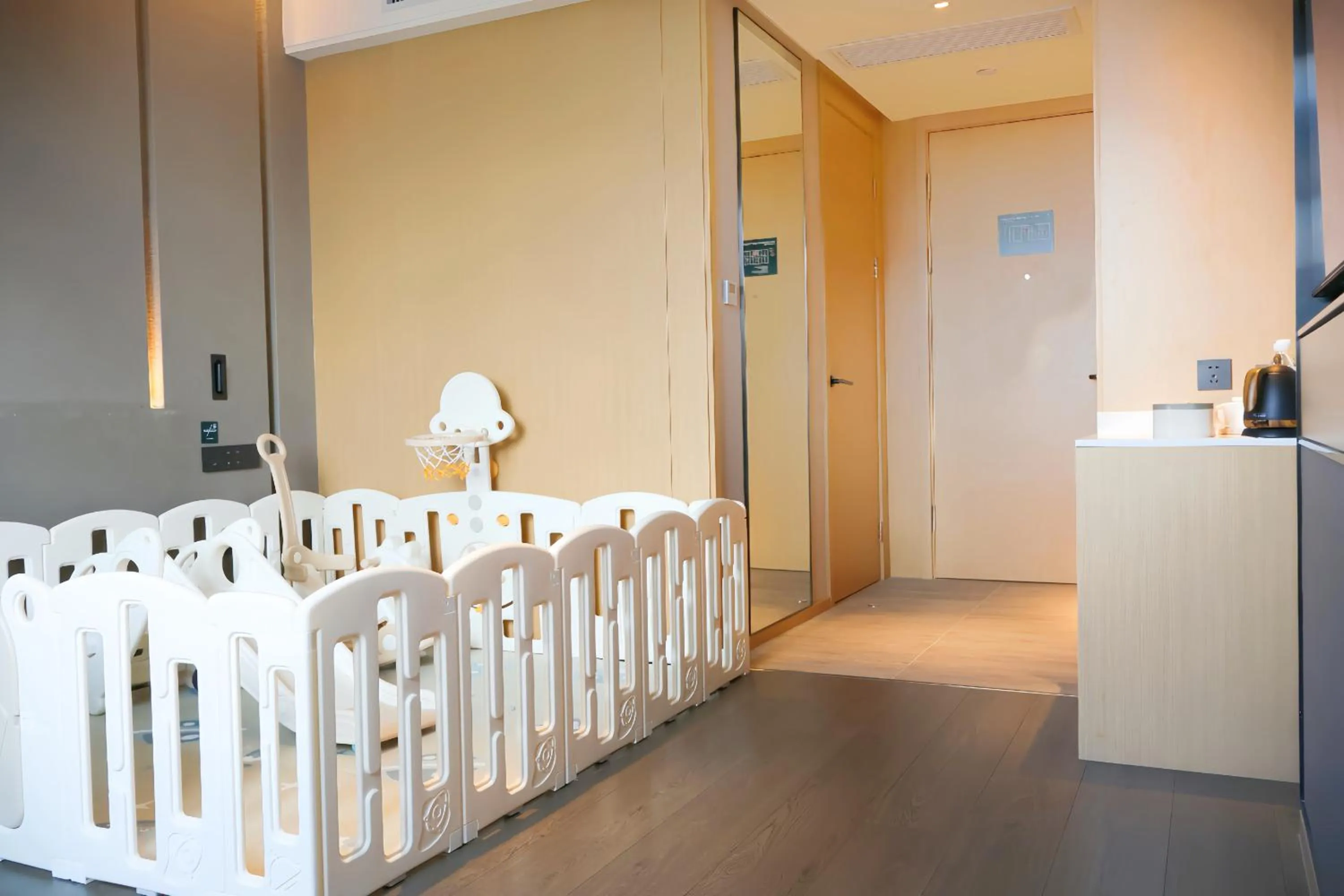 children, Bed in Atour Hotel Shanghai Pudong Airport Chuansha Station