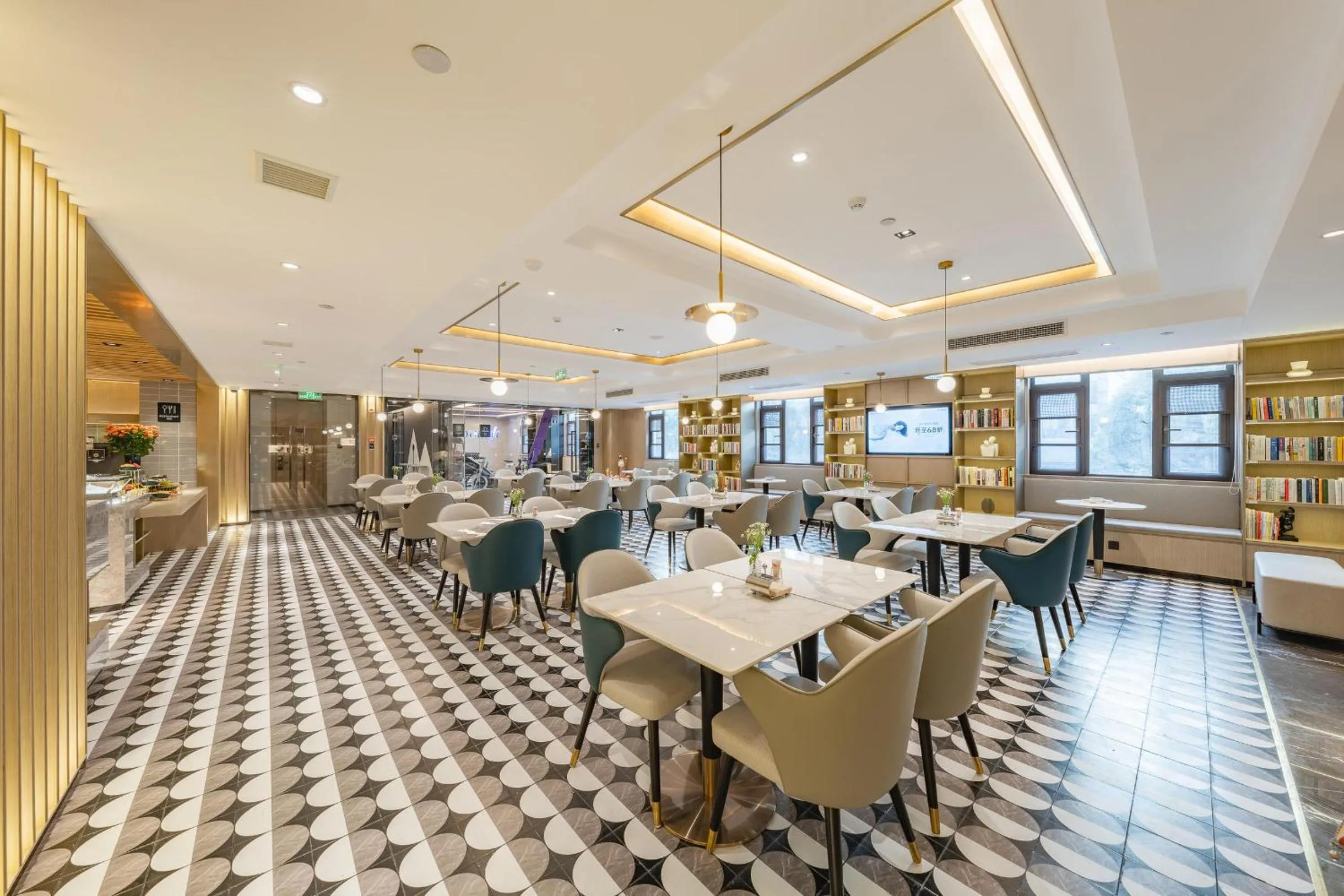 Restaurant/places to eat in Atour Hotel Shanghai Pudong Airport Chuansha Station