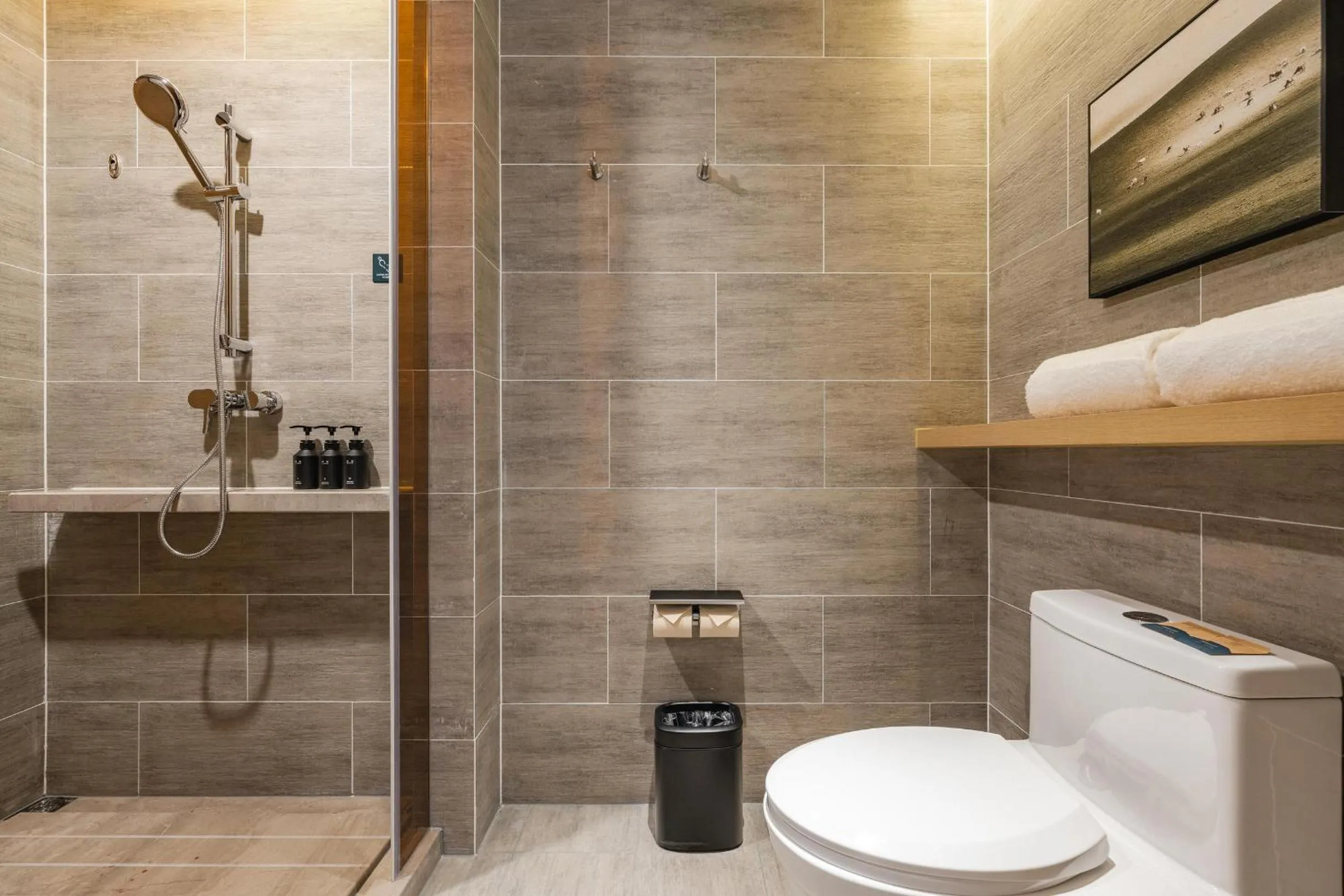 Atour Hotel Shanghai Daning North High Tech Park