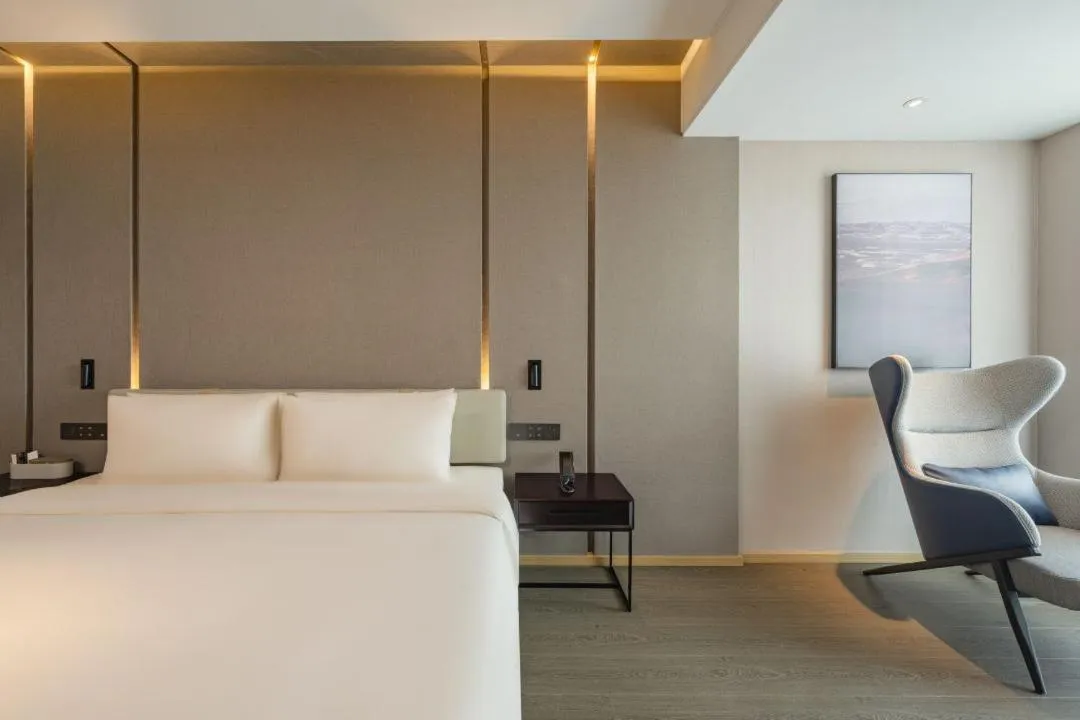 Bed in Atour Hotel Shanghai Daning North High Tech Park